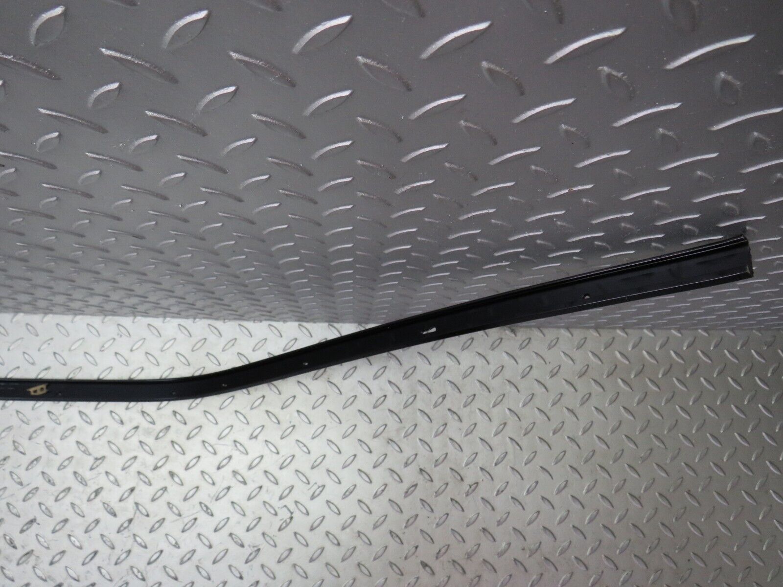 26626 Mercedes-Benz C124 220CE Coupe Roof Chrome Trim Left Side