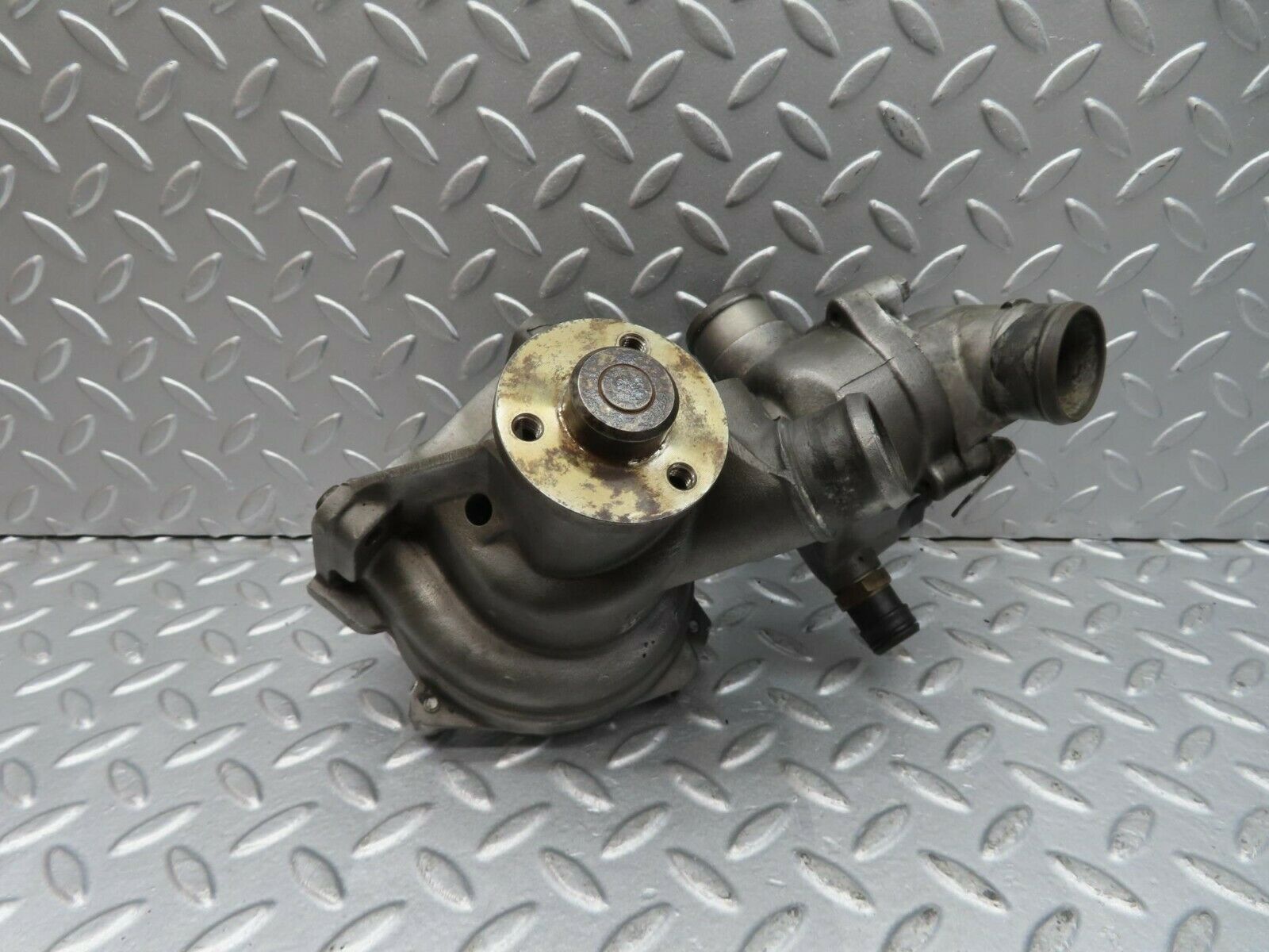 12166 Mercedes-Benz R129 300SL Coupe Water Pump 1032010101