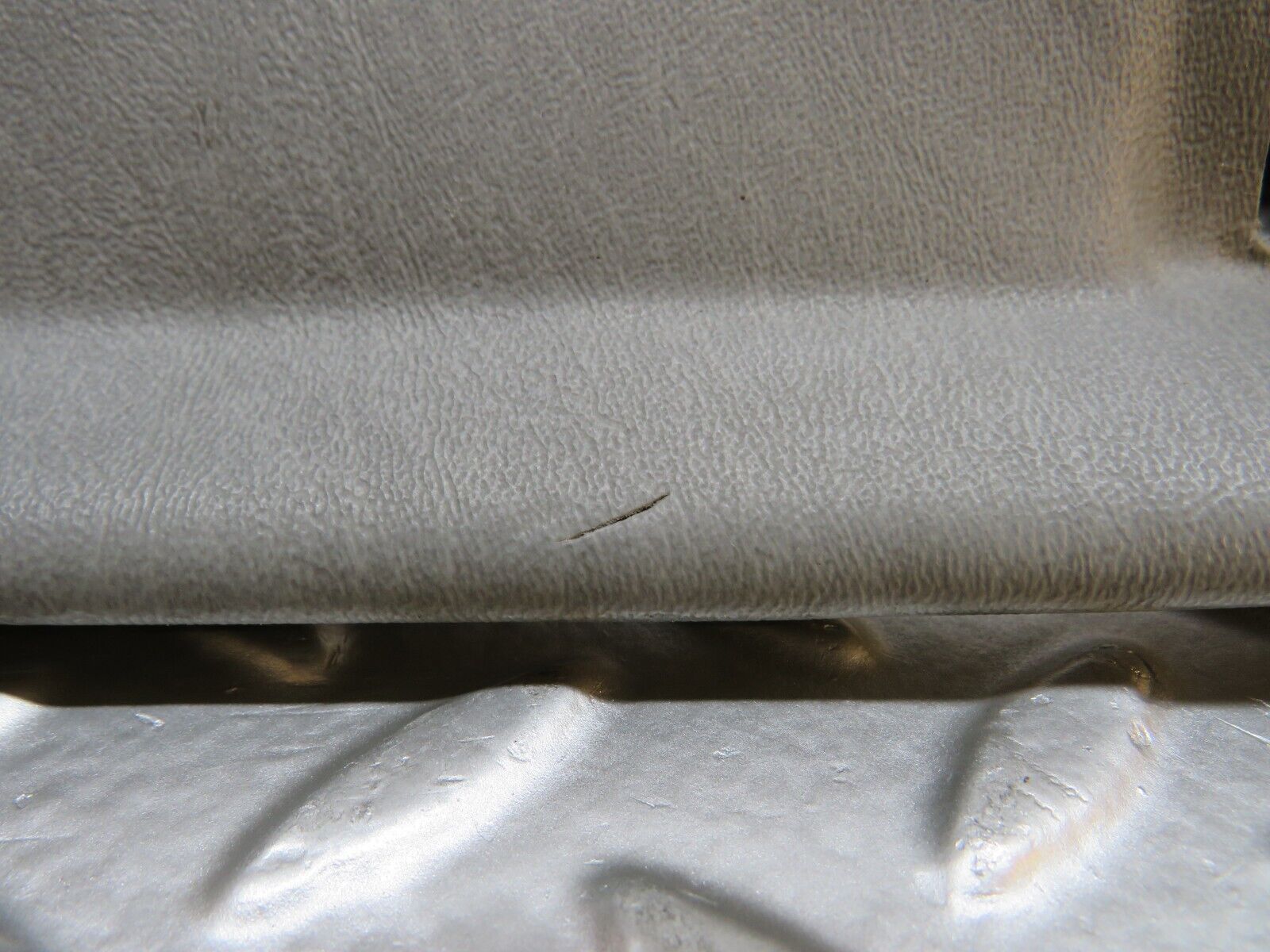 32341 Mercedes-Benz S124 300TE Wagon Rear Right Door Card Grey