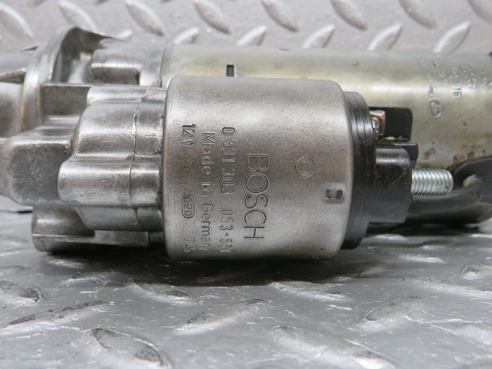 32694 Mercedes-Benz S124 300TE Wagon Starter Motor Bosch 0001110016