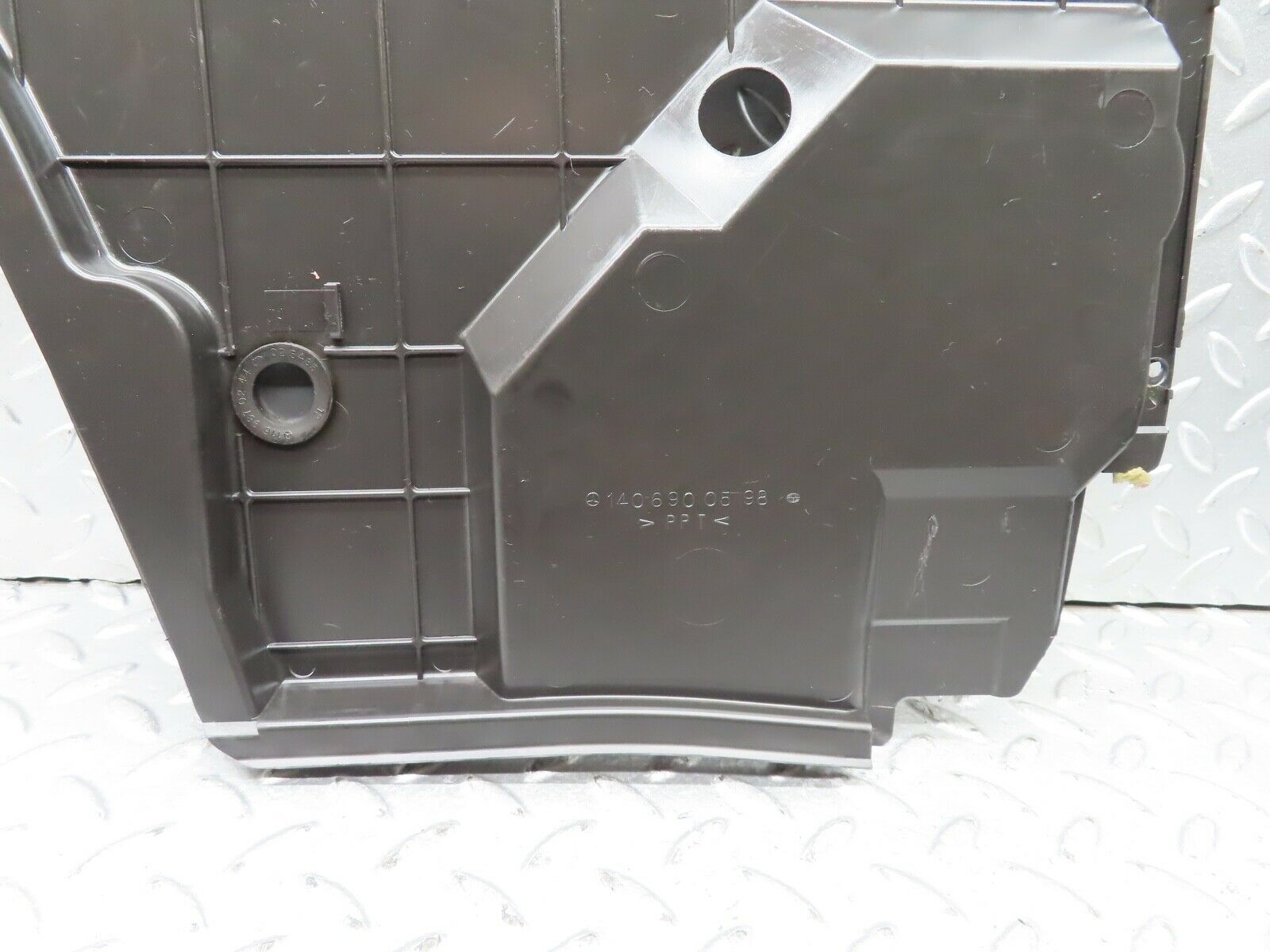 19585 Mercedes-Benz C140 CL420 Coupe Rear Left Window Regulator Access Panel