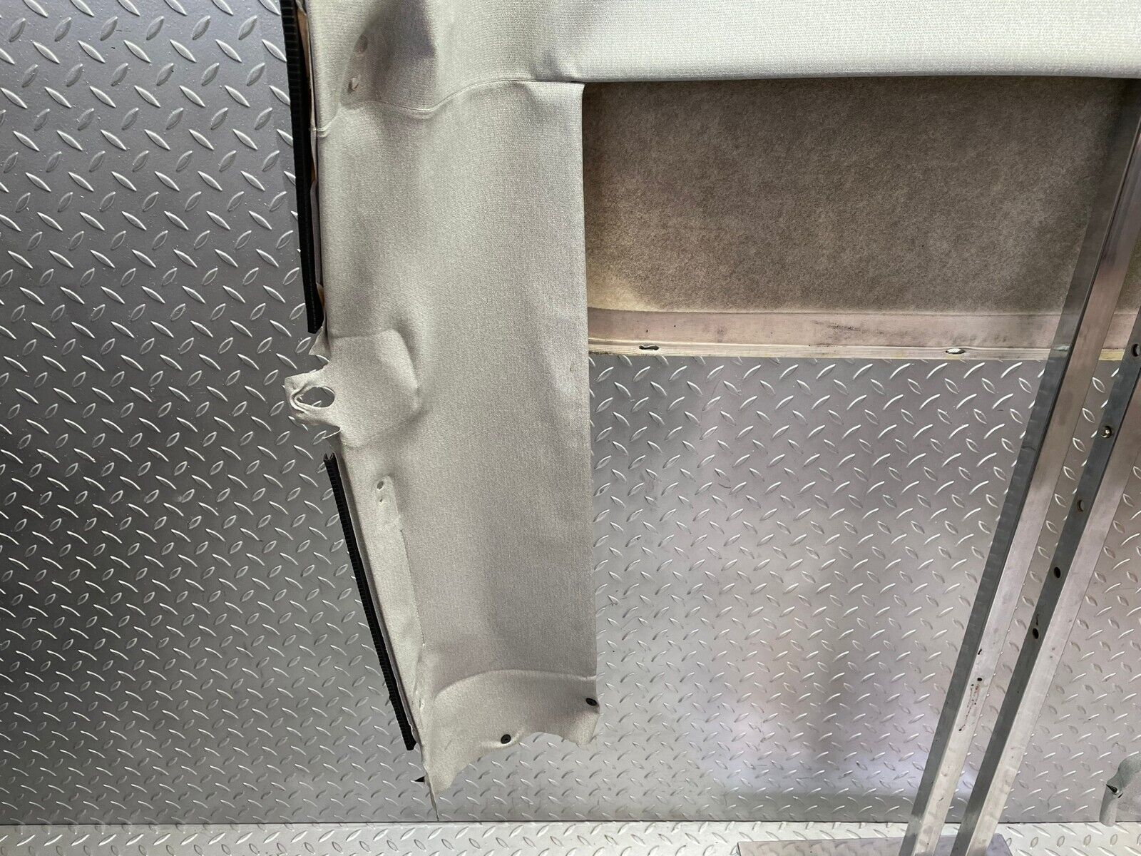 31545 Mercedes-Benz S124 220TE Wagon Roof Headlining Grey