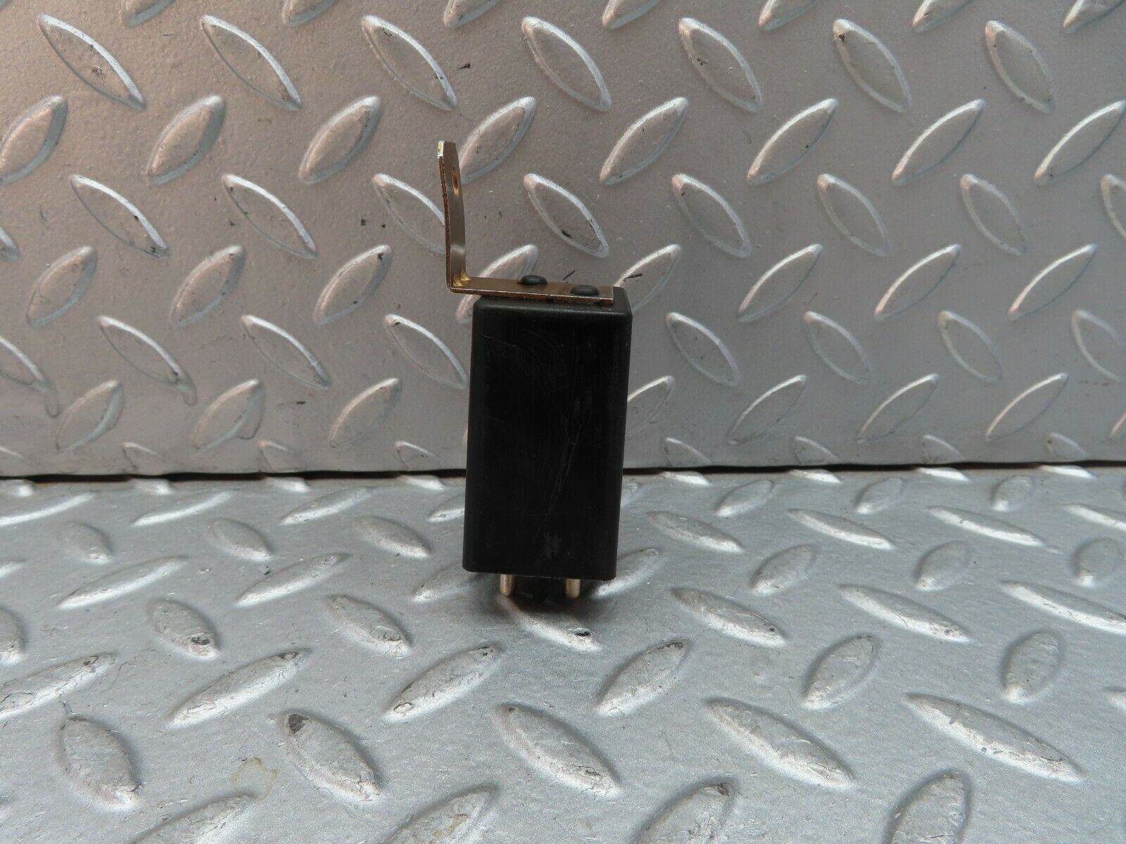 9575 Mercedes-Benz C123 280CE Coupe Rear Heated Window Relay 1078200010