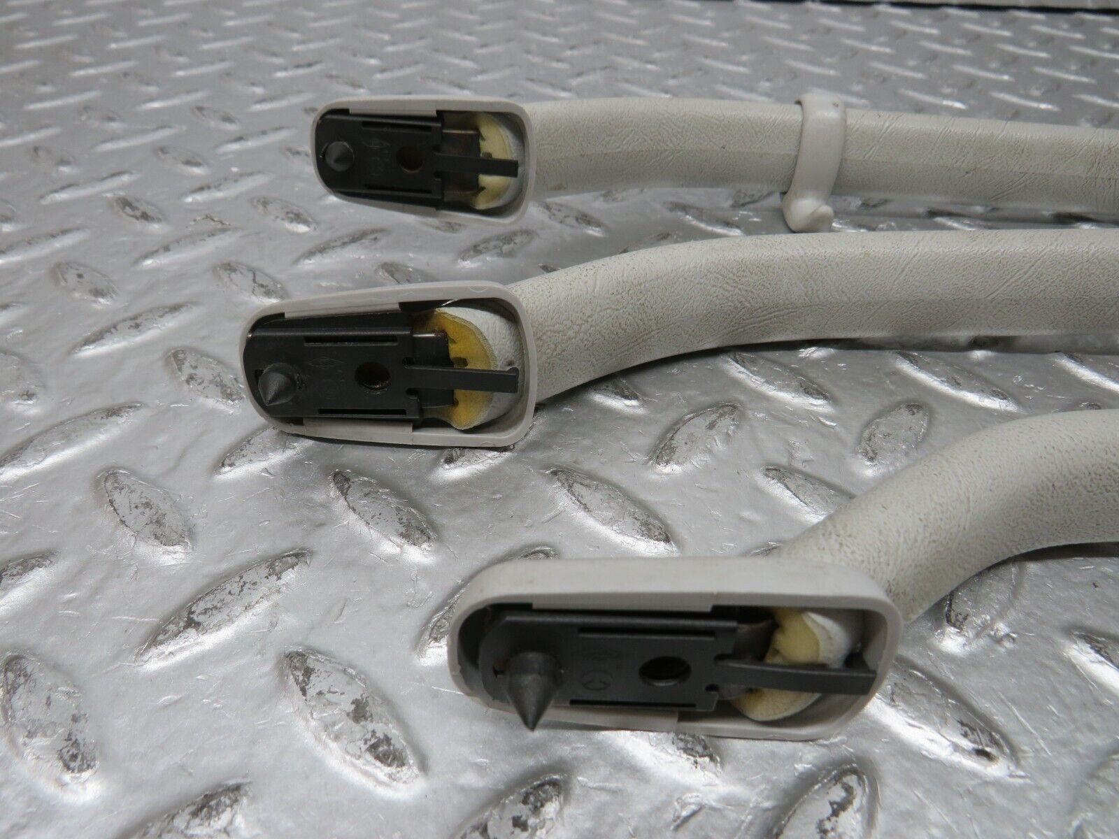 31314 Mercedes-Benz S124 220TE Wagon Interior Roof Grab Handle Set Grey