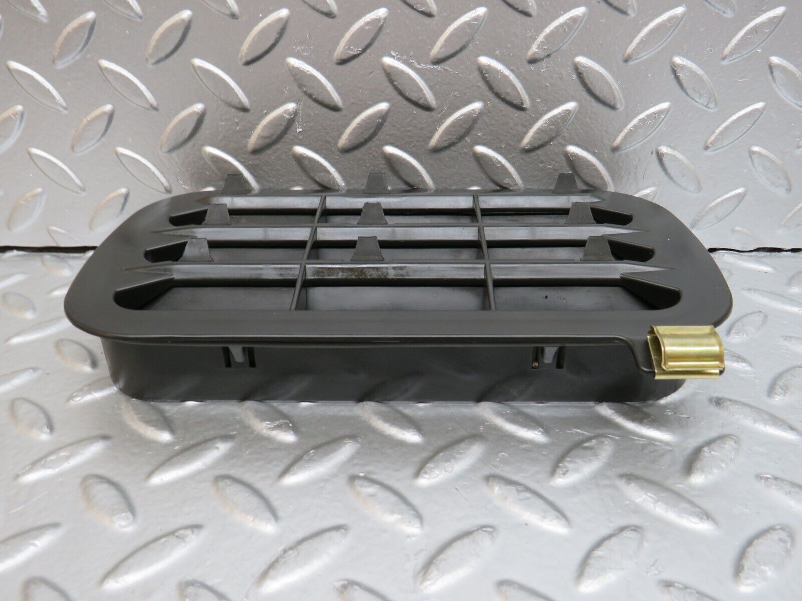 29370 Mercedes-Benz W124 230E Rear Air Intake Vent Left 1248370242