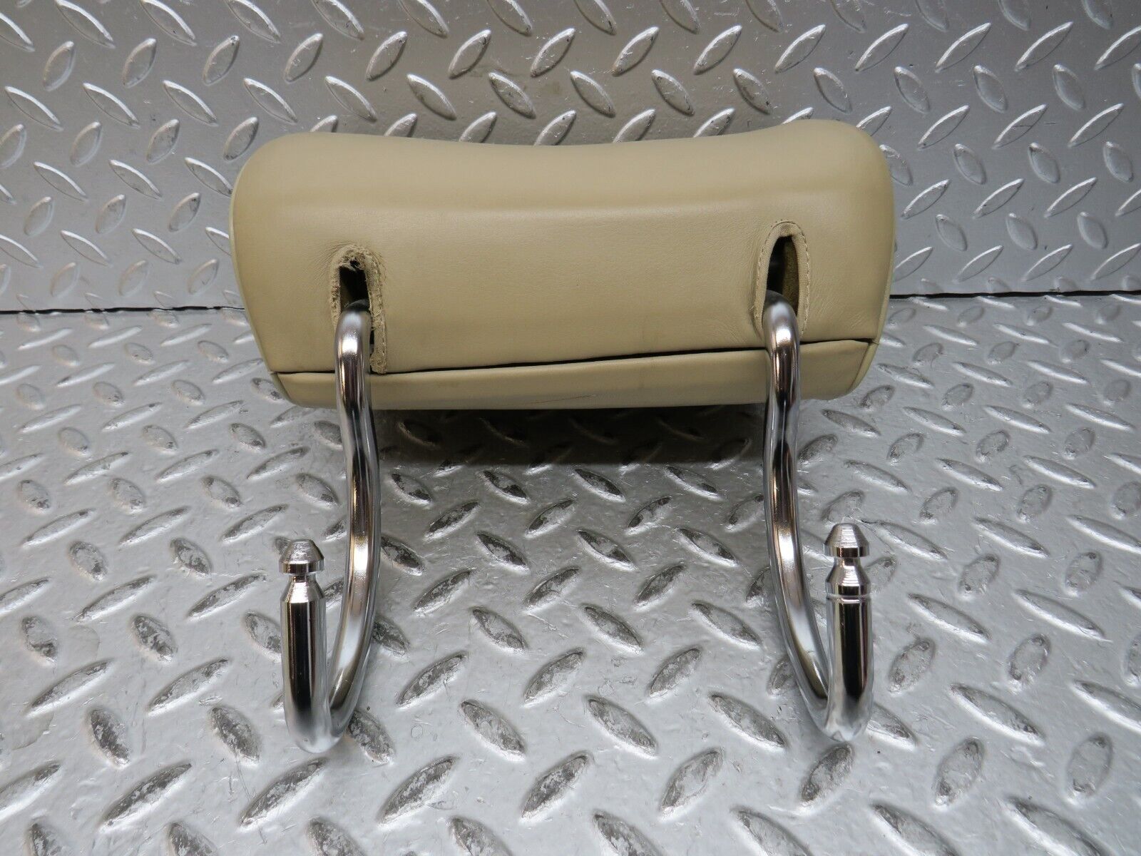 28936 Mercedes-Benz C124 320CE Coupe Rear Headrest Beige