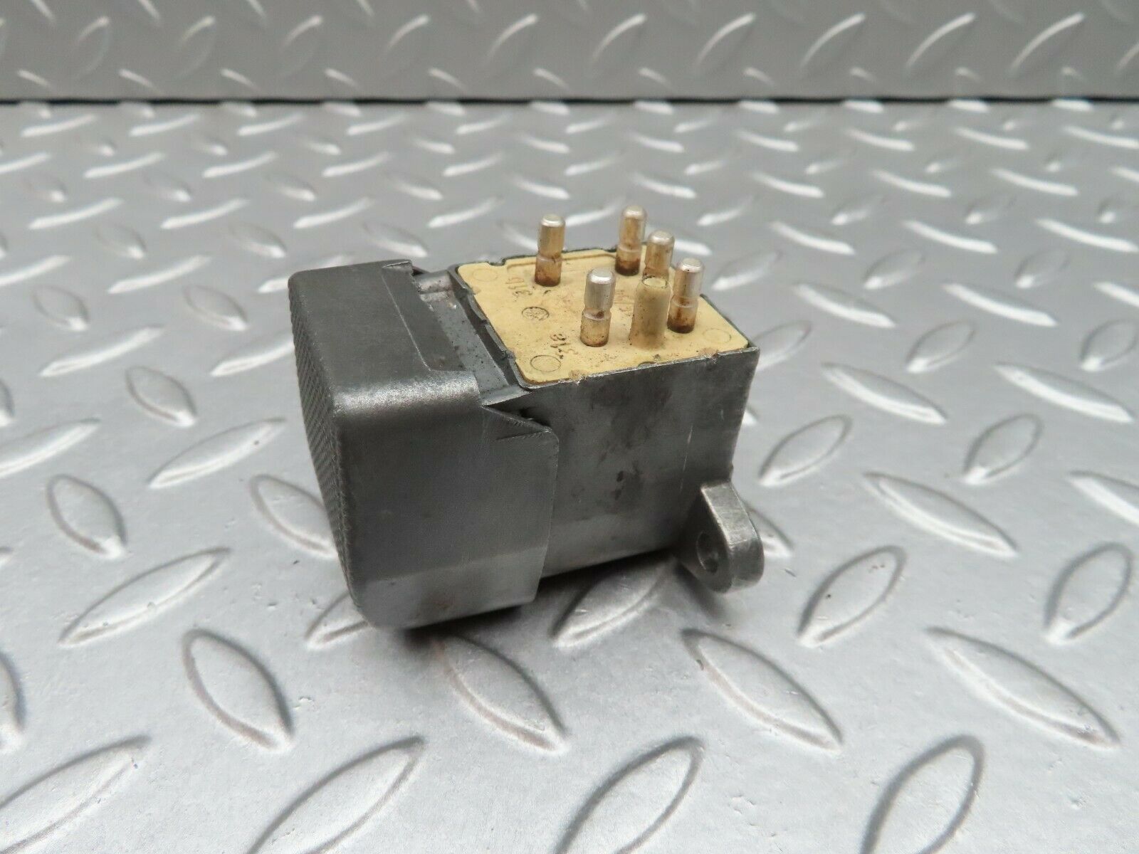 3414 Mercedes-Benz W108 280SE Windscreen Washer Switch