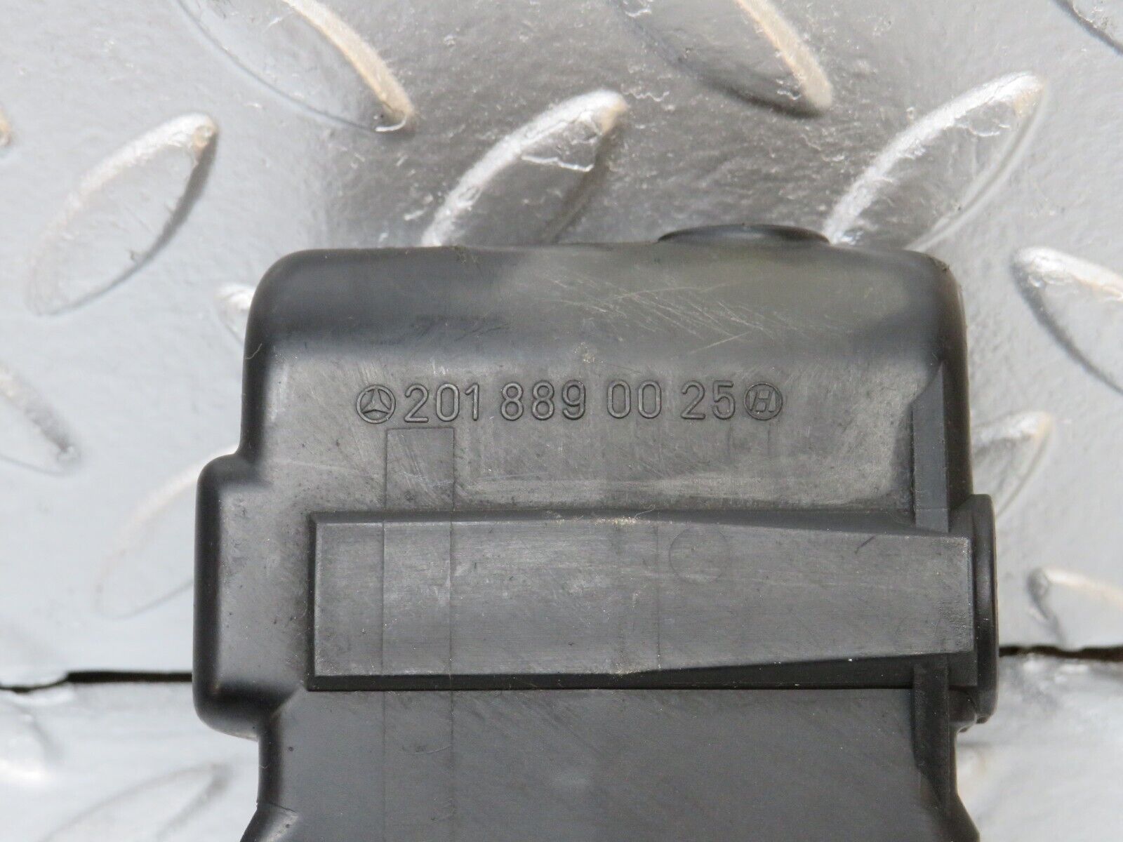 31878 Mercedes-Benz W201 190LE 1.8L Hood Bonnet Lock Cover 2018890025