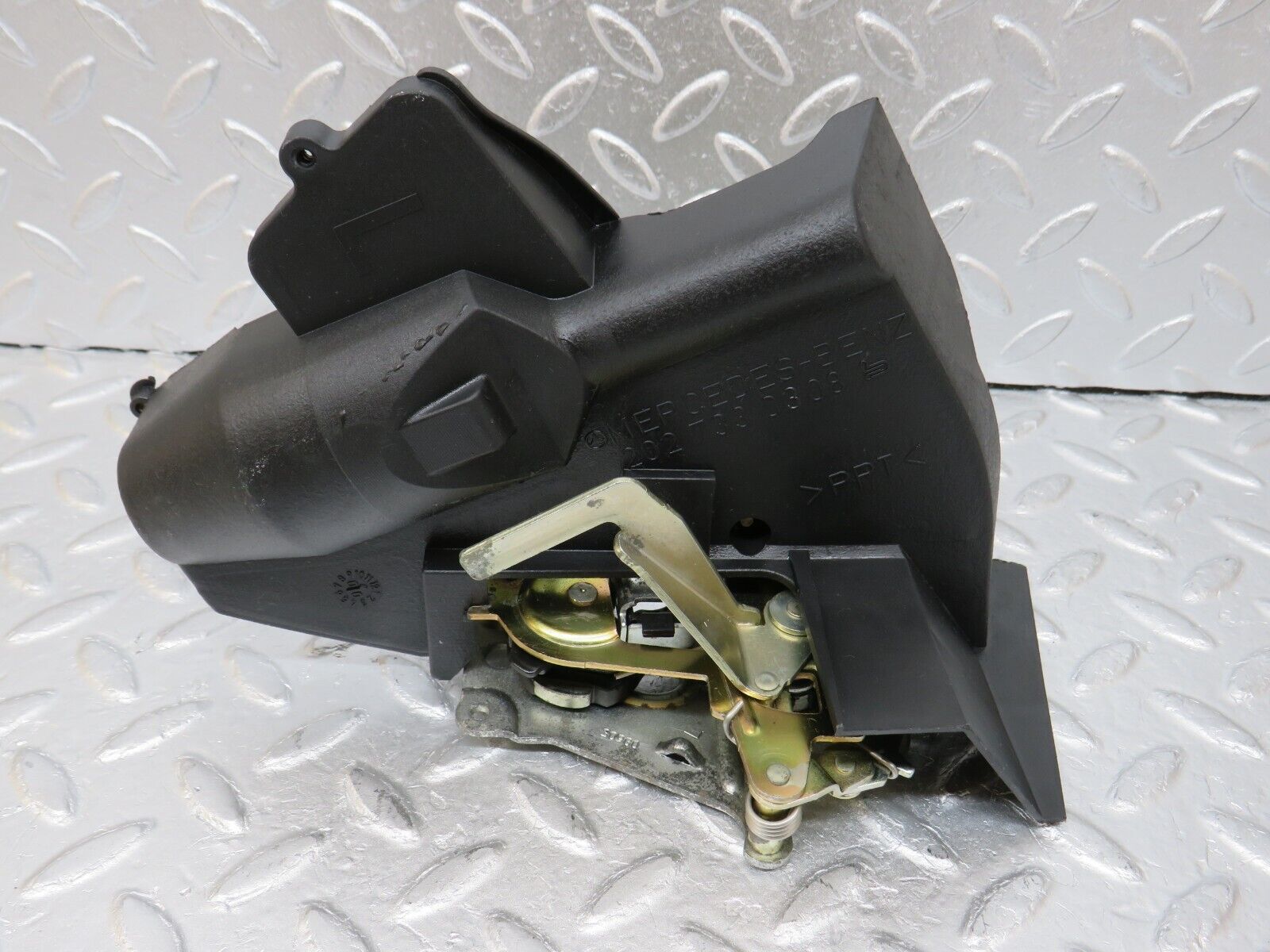 34707 Mercedes-Benz W210 320E Rear Left Door Lock Mechanism 2027300535