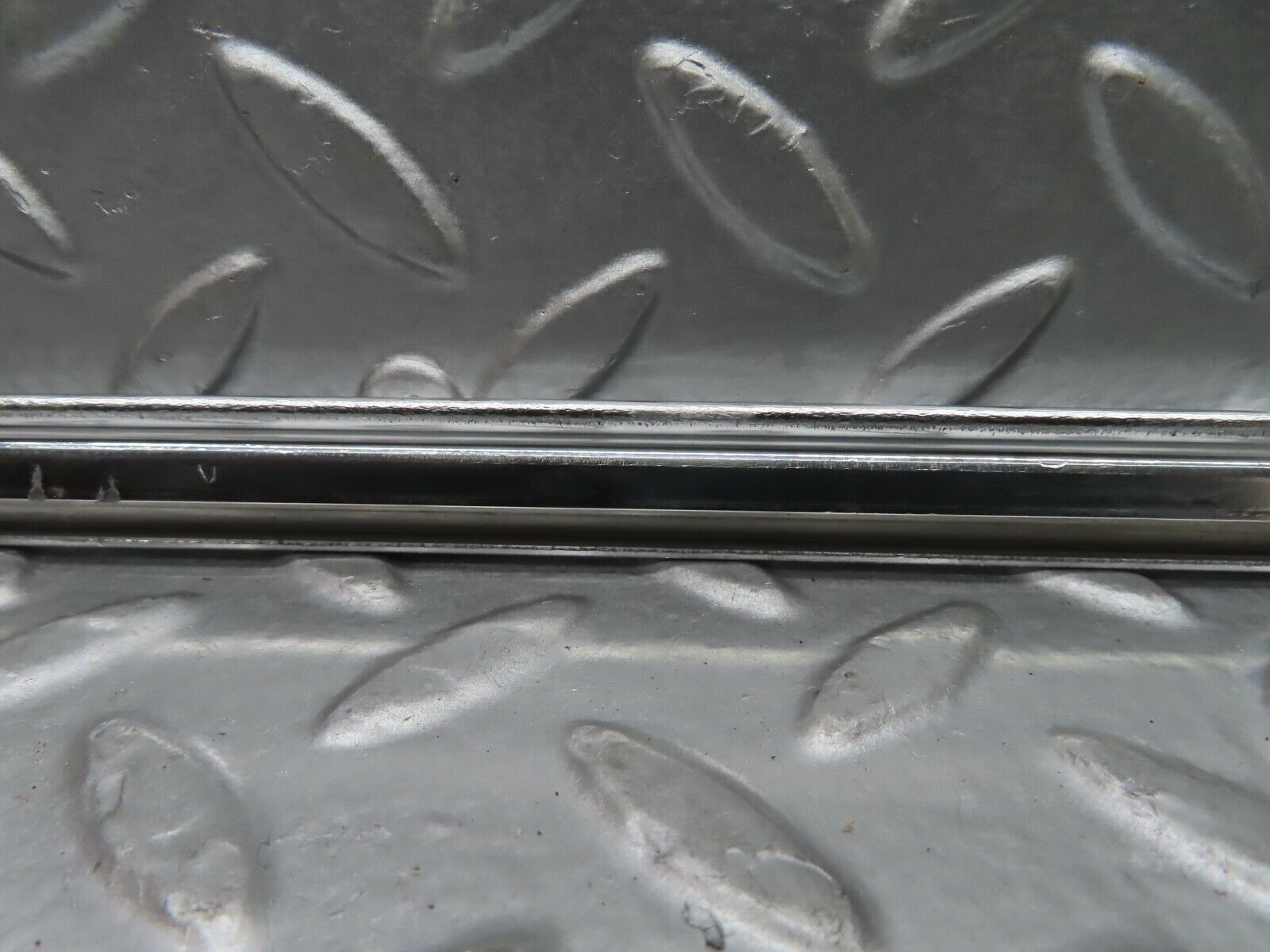 21038 Mercedes-Benz W123 230E Front Right Door Chrome Moulding Trim