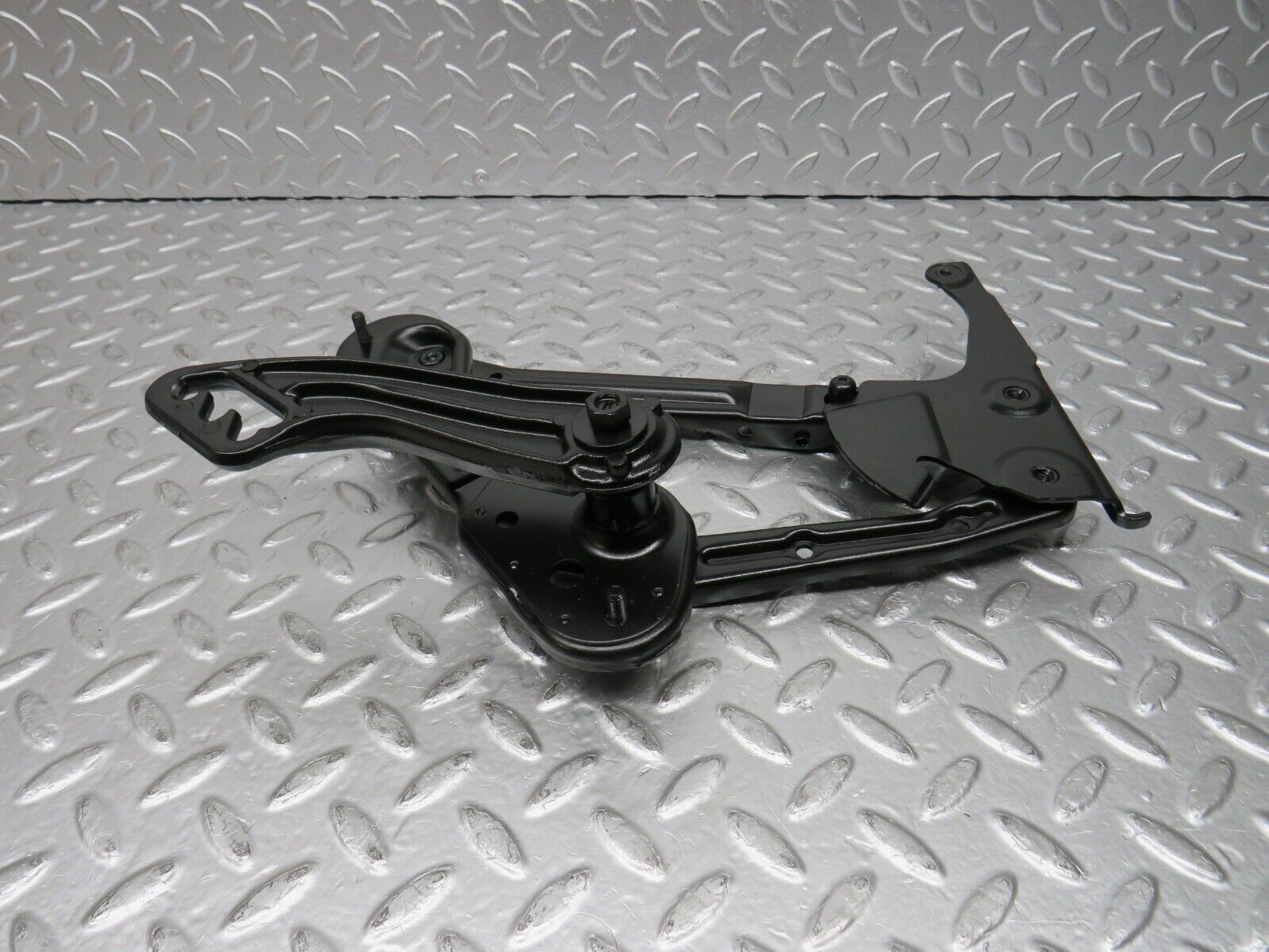 30553 Mercedes-Benz W124 230E Bonnet Hinge Left Side 1298870174