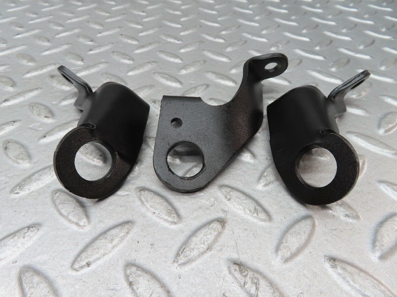 17794 Mercedes-Benz W116 450SEL Engine Lifting Eyes Hooks