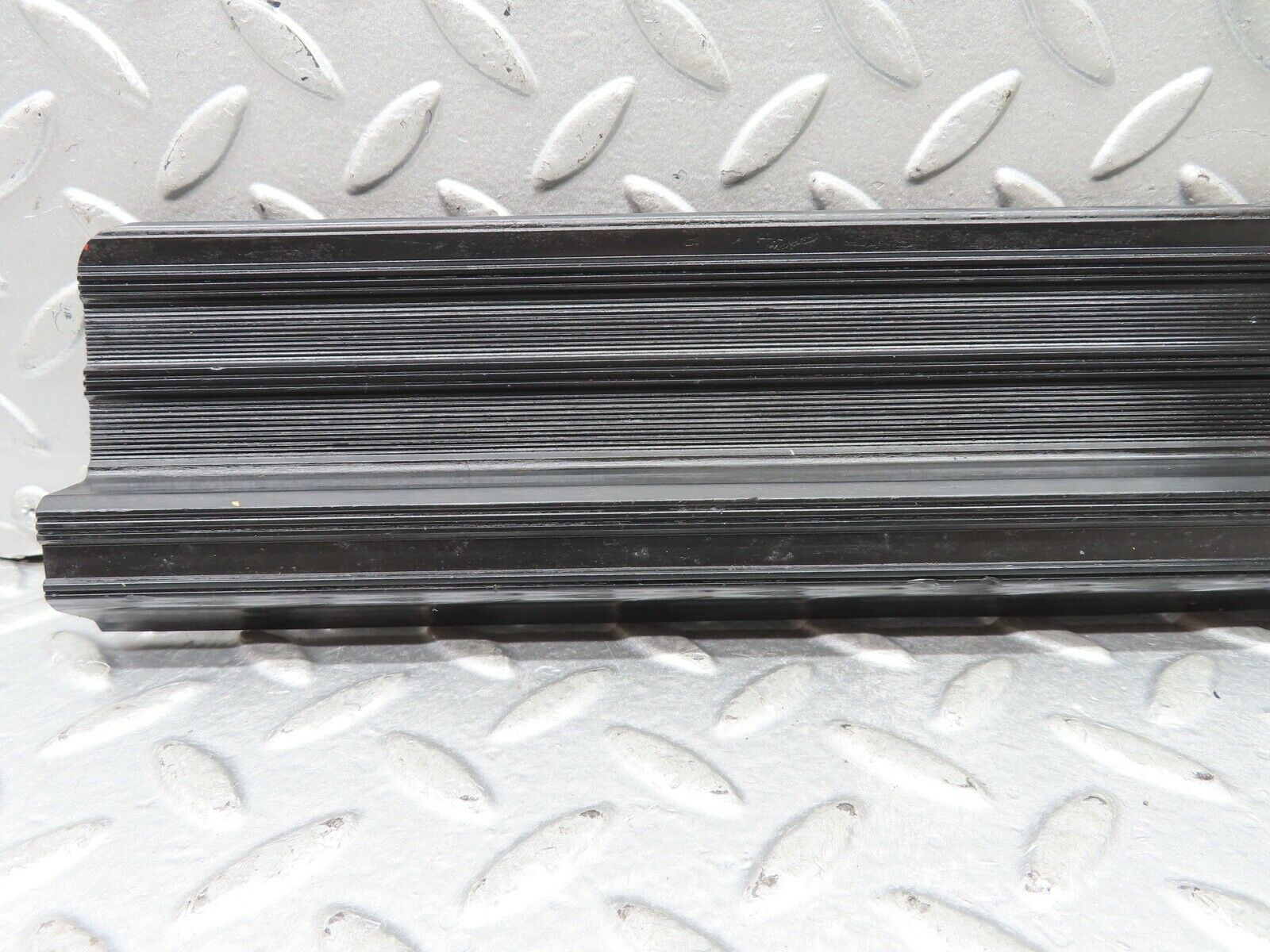 19059 Mercedes-Benz W123 300D Rear Right Door Sill Trim Black