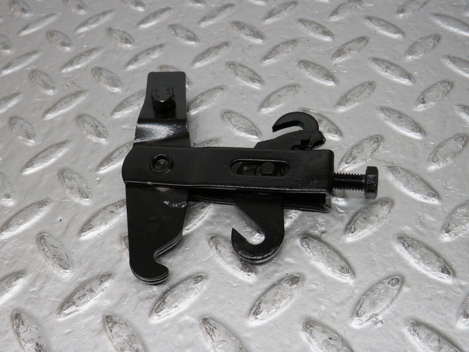 31783 Mercedes-Benz W201 190LE 1.8L Handbrake Adjusting Handbrake Regulator