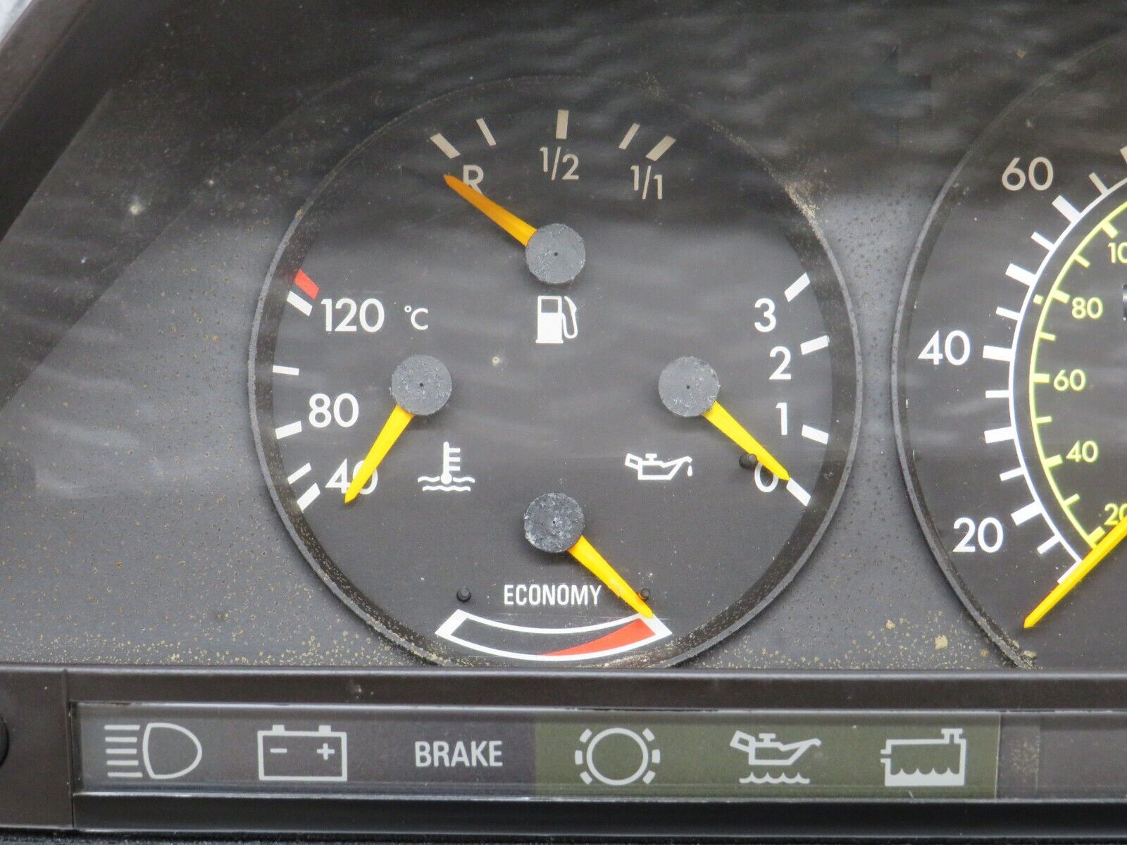 36303 Mercedes-Benz W126 420SE Instrument Cluster 1265424760 1265424760