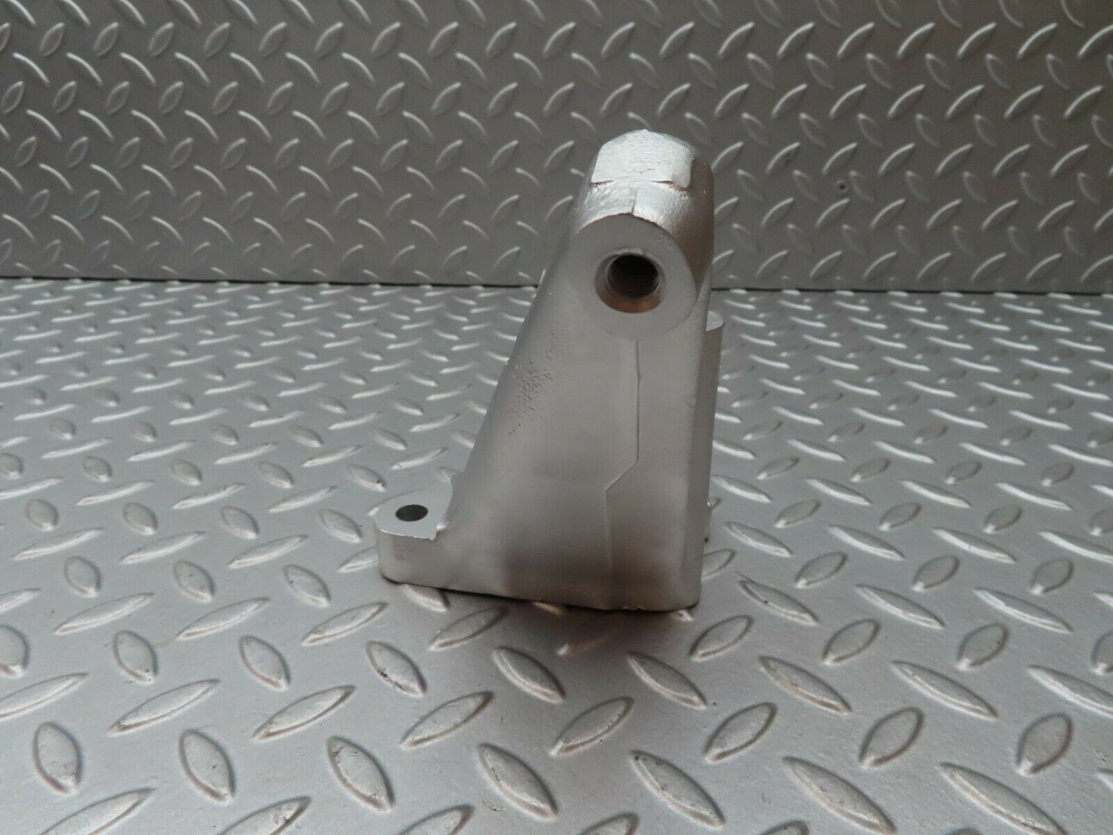 4399 Mercedes-Benz W123 230E Engine Mount Bracket Left Side 1022230504