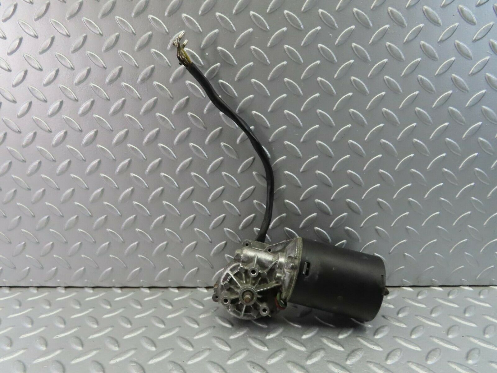 9989 Mercedes-Benz C123 280CE Coupe Wiper Motor Bosch 0390341077