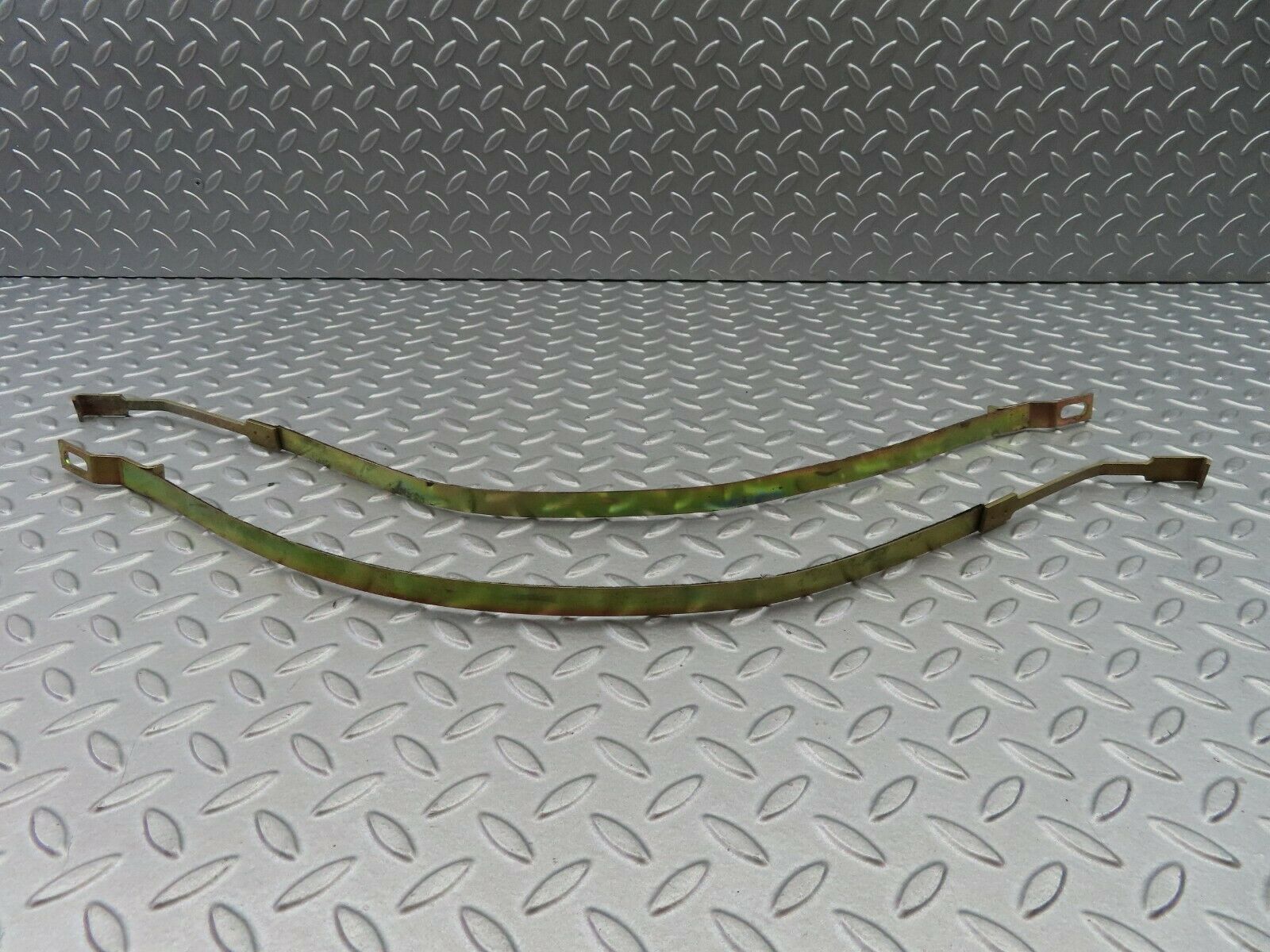 5920 Mercedes-Benz W123 200 Heater Box Holder Strap