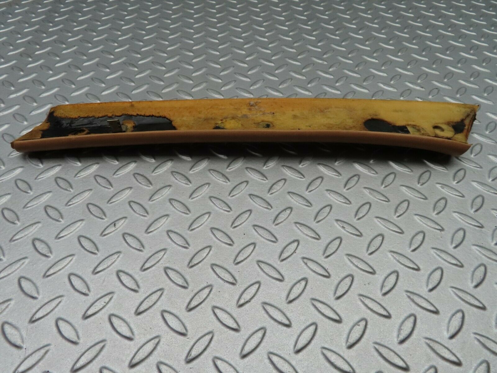 5672 Mercedes-Benz W123 200 A Pillar Cover Right Side