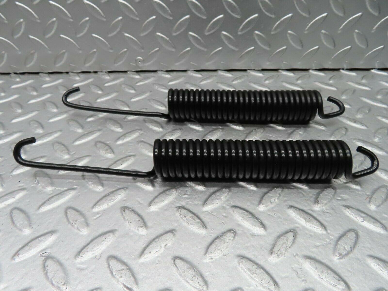 19828 Mercedes-Benz W108 280SE Bonnet Hinge Spring Set