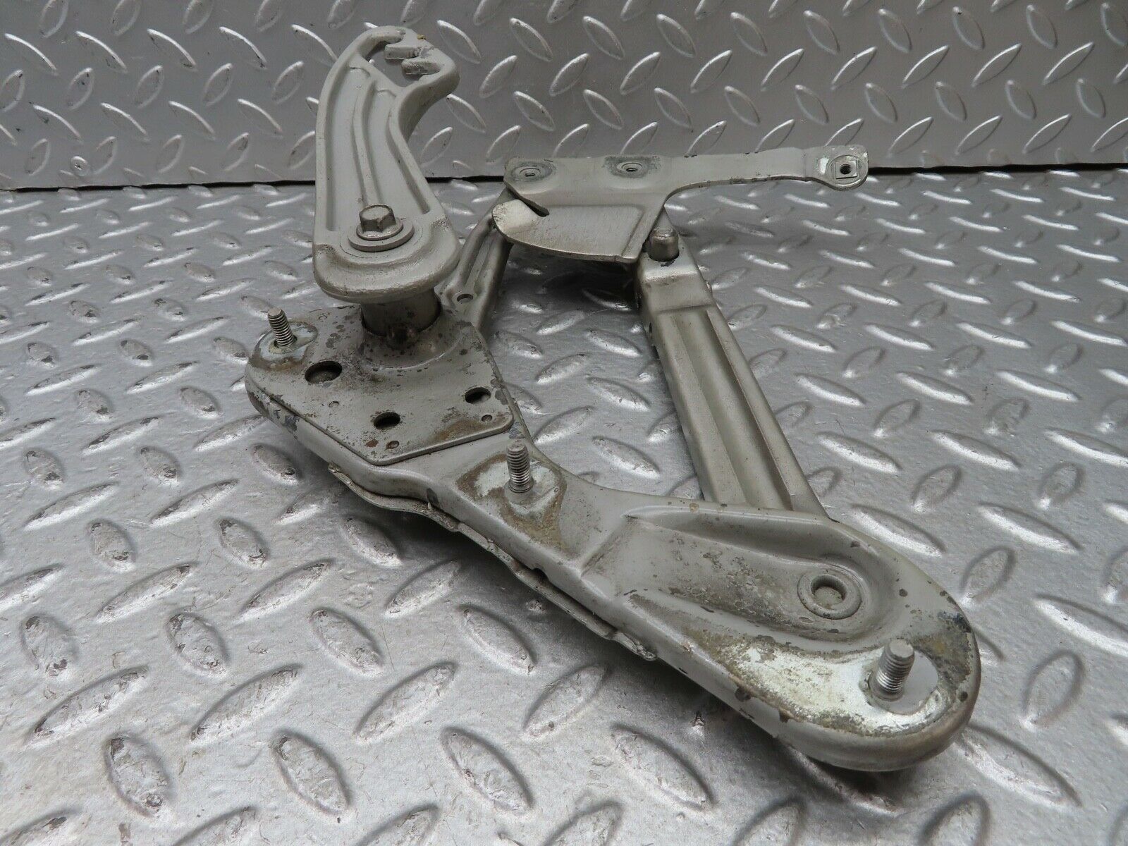 19478 Mercedes-Benz C140 CL420 Coupe Bonnet Hinge Right Side 1298800228