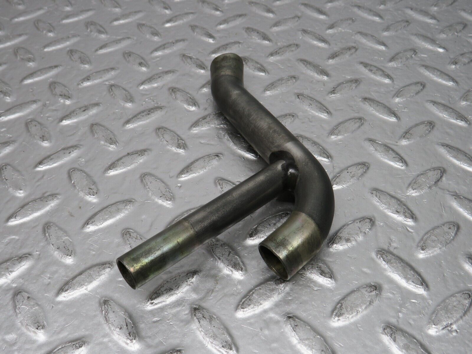 0909 Mercedes-Benz C107 350SLC Coupe Auxiliary Air Idle Valve Pipe
