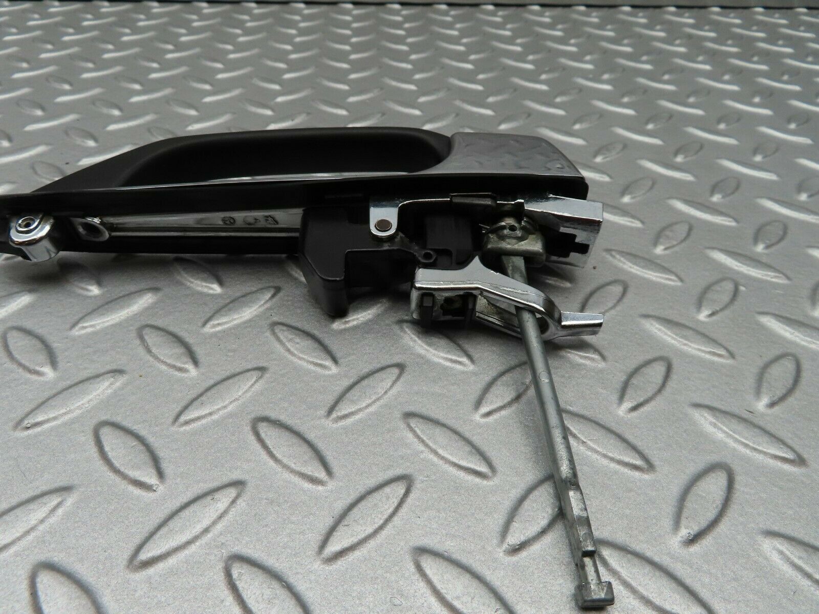 4518 Mercedes-Benz W123 230E Exterior Door Handle Front Left