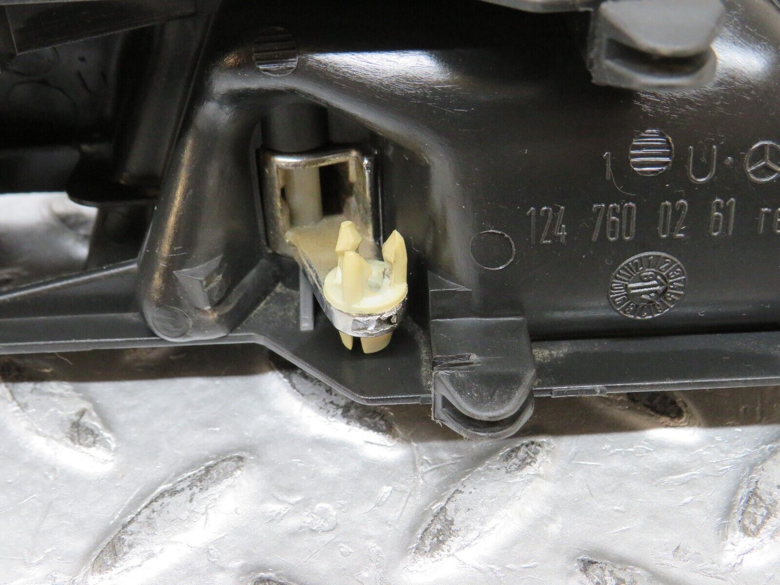 31889 Mercedes-Benz W124 Interior Door Handle Right Side 1247600261