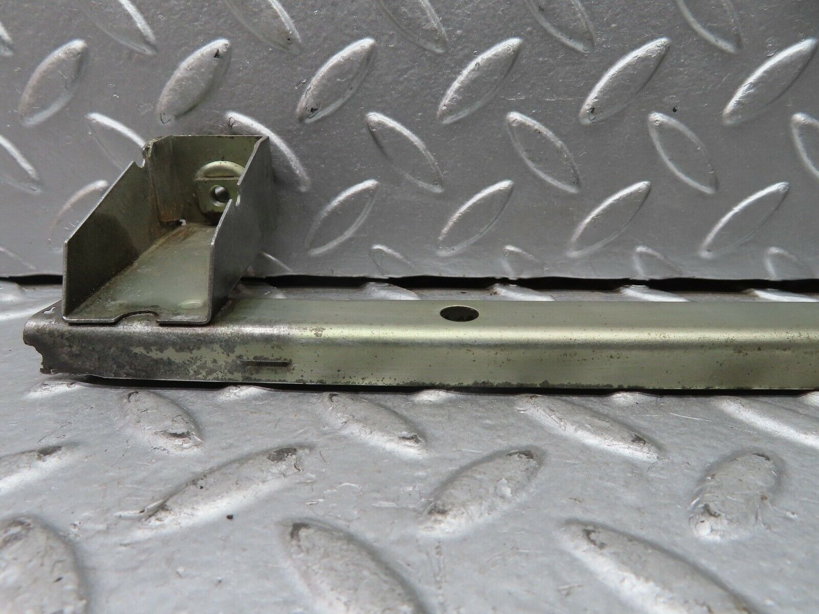 21482 Mercedes-Benz W126 300SE Rear Right Window Channel