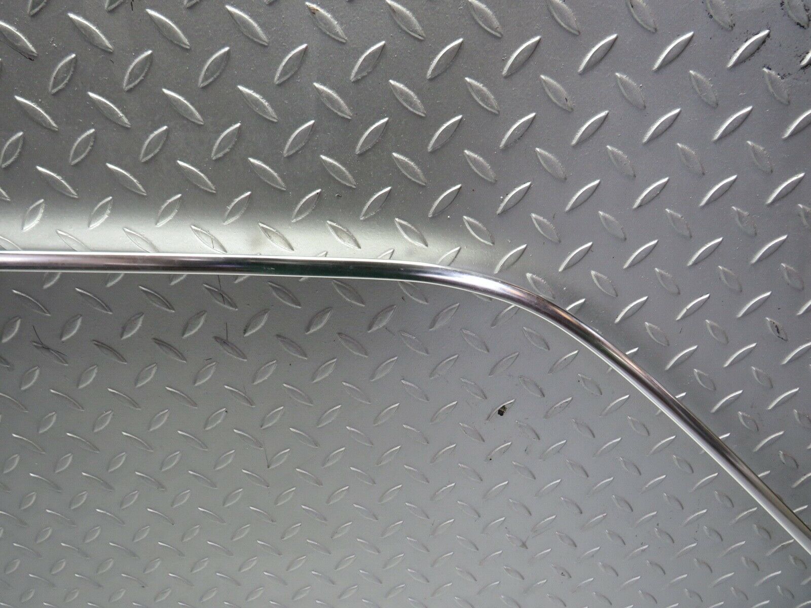 21808 Mercedes-Benz W126 300SE Roof Chrome Trim Left Side