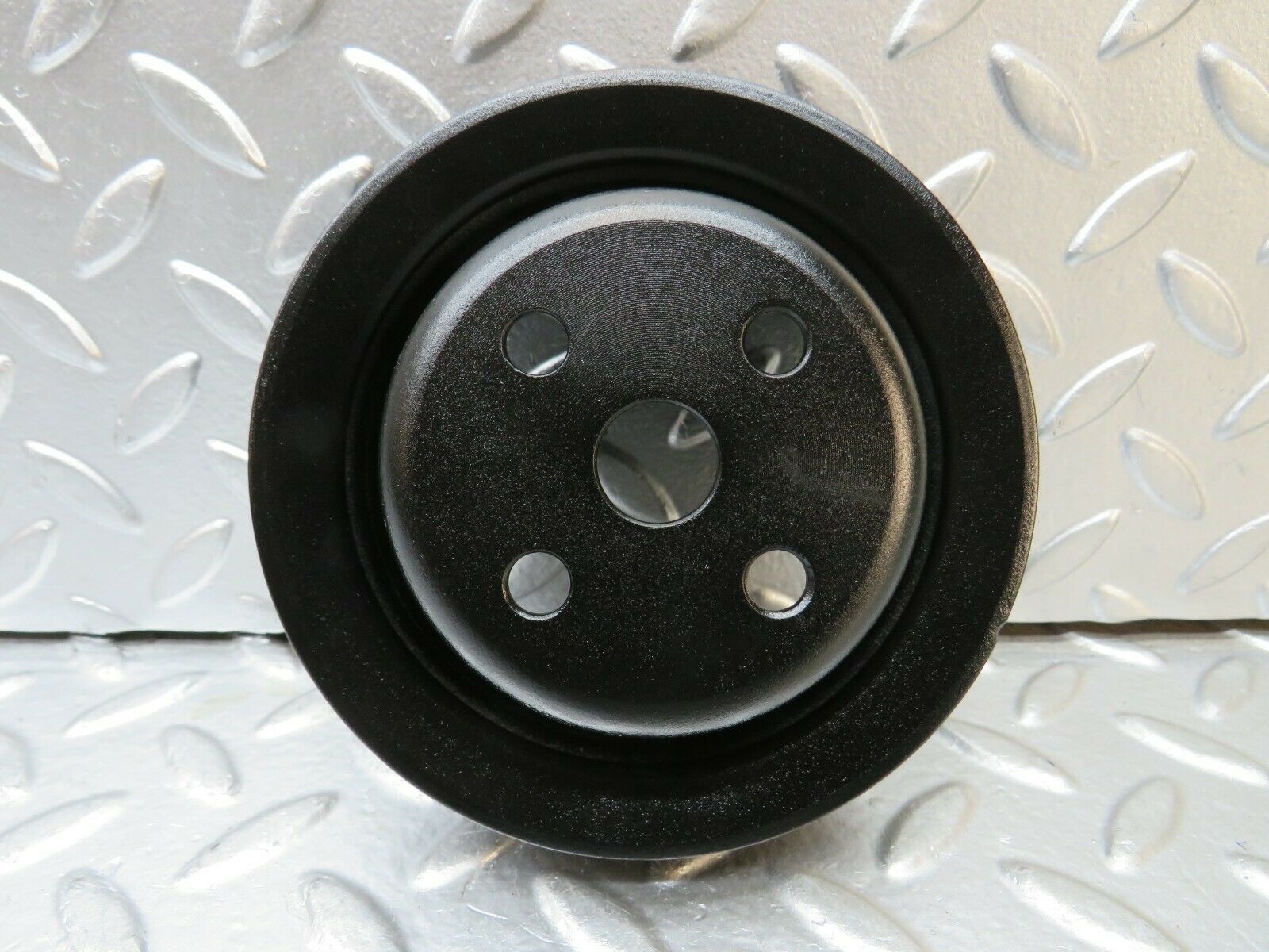 22859 Mercedes-Benz C107 450SLC Coupe Water Pump Pulley