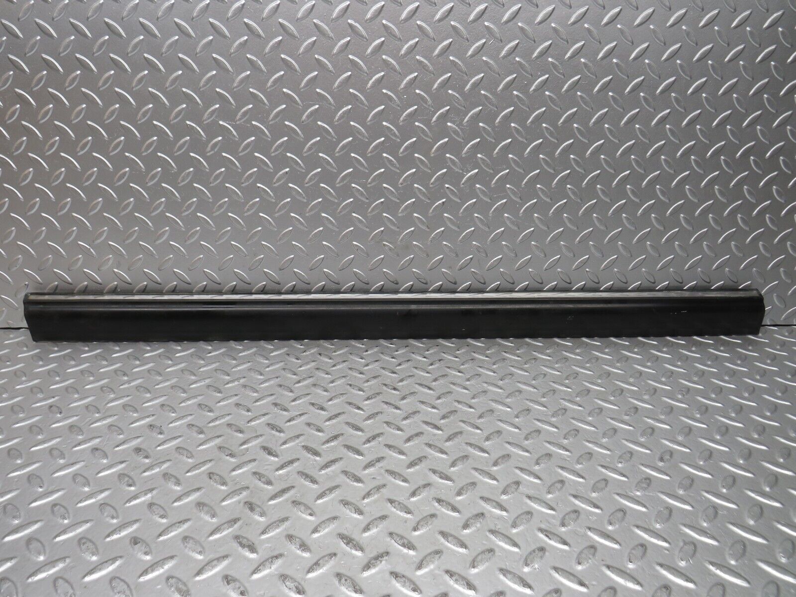 28615 Mercedes-Benz W123 280E Front Left Door Lower Moulding Trim