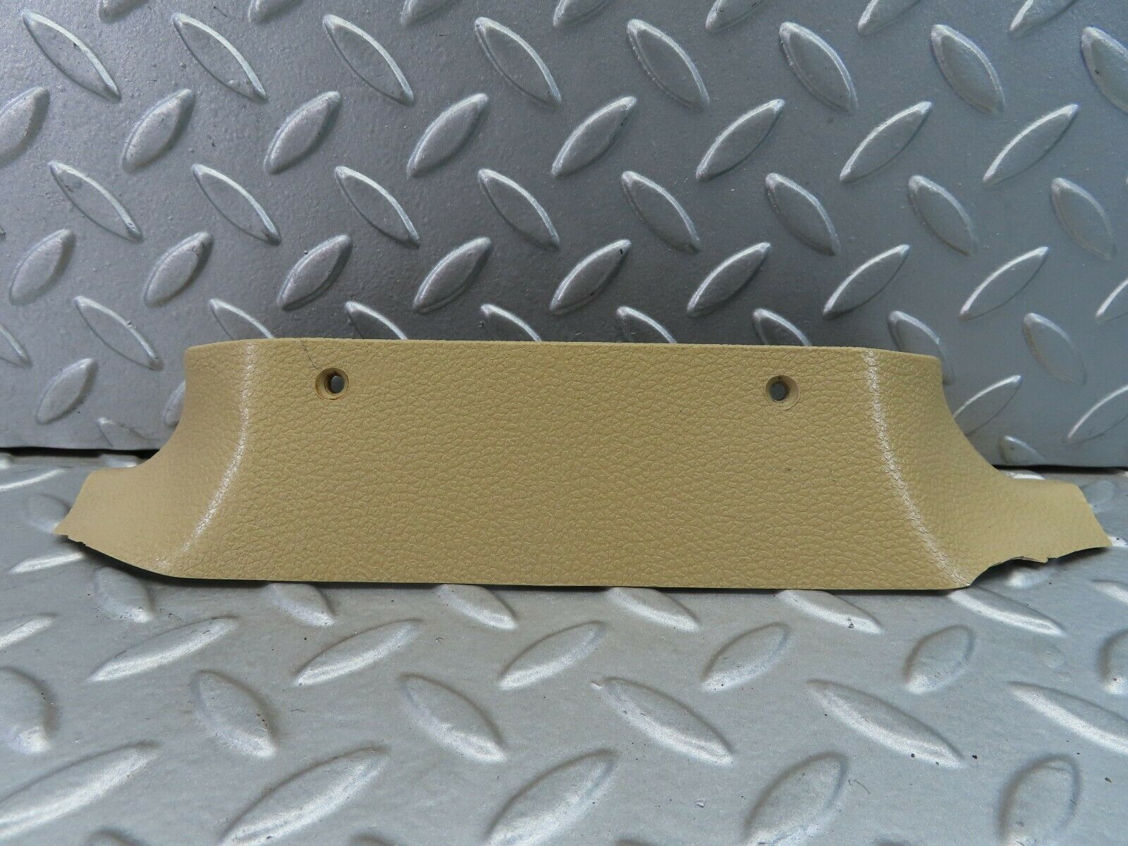 7382 Mercedes-Benz W116 450SE B Pillar Lower Cover Trim Right Side 1166920222