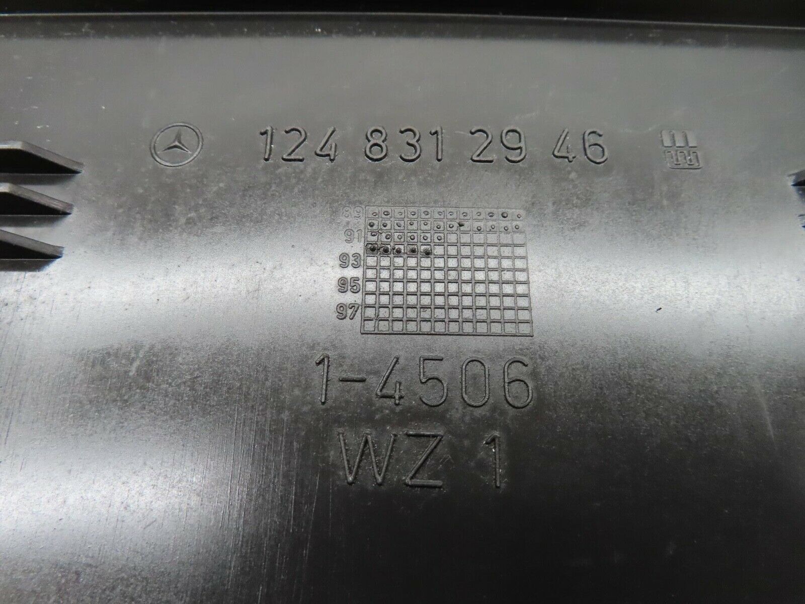 16195 Mercedes-Benz W124 260E Ventilation Air Duct Under Seat 1248312946