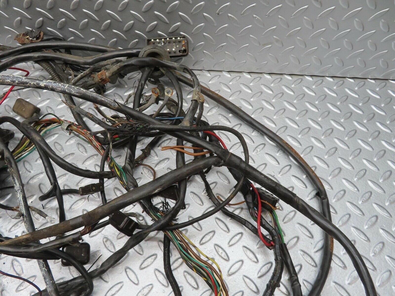 12995 Mercedes-Benz W111 220SE Engine Chassis Body Wire Wiring Harness