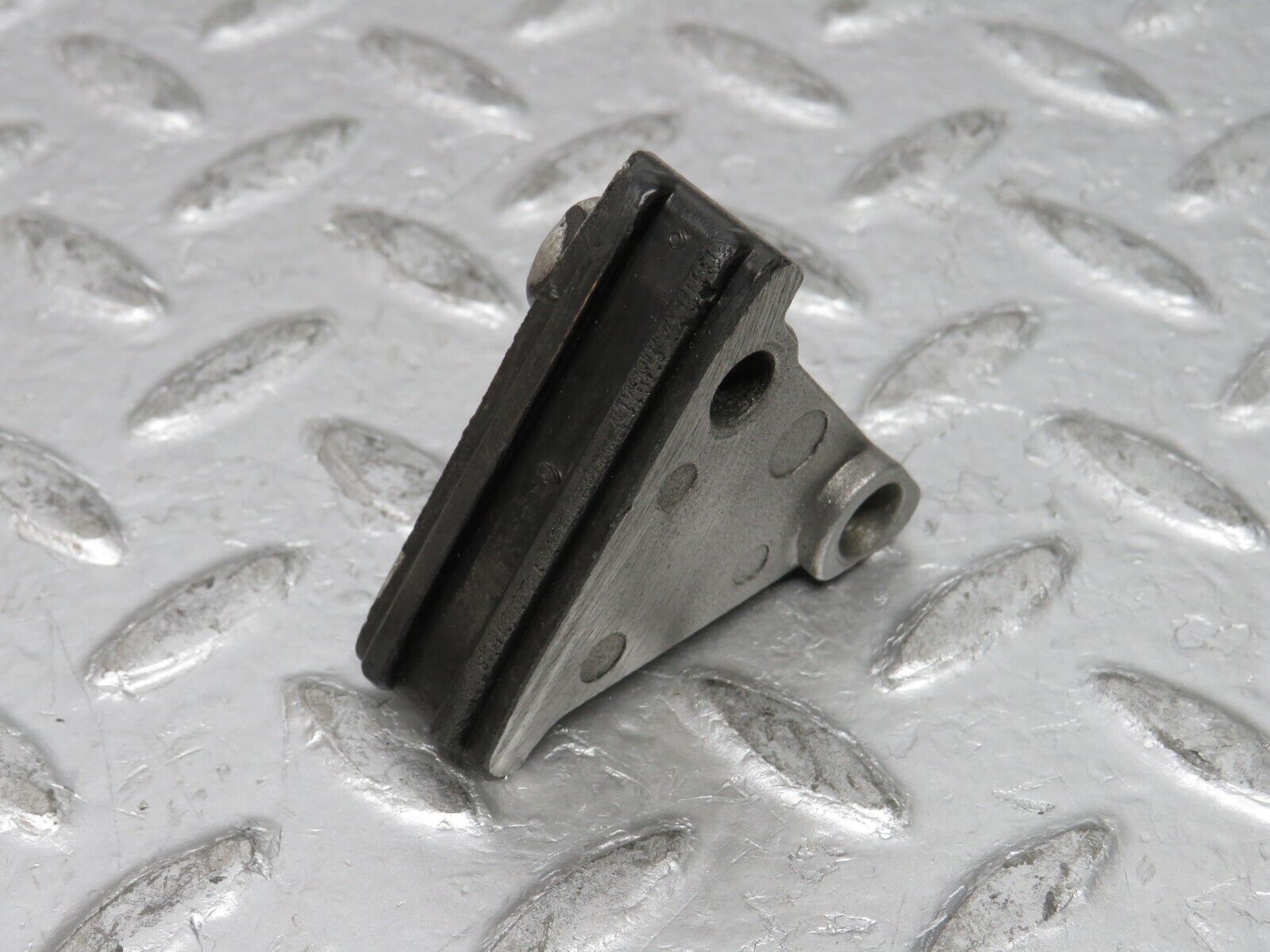 0289 Mercedes-Benz W120 Ponton Timing Chain Sliding Rail Guide 6210500516