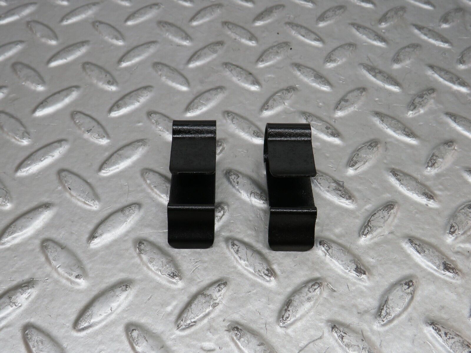 27903 Mercedes-Benz W123 280E Radiator Fan Shroud Cover Holder 1235040446