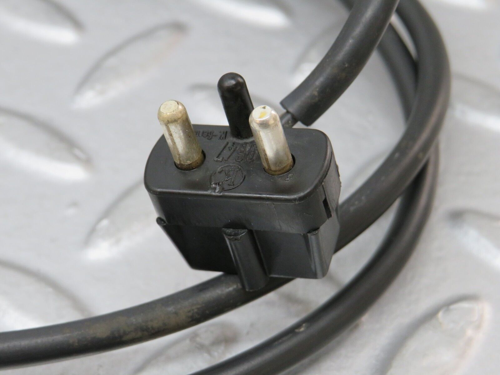 36267 Mercedes-Benz W126 420SE Front Wing Indicator Wire Cable 1249971881