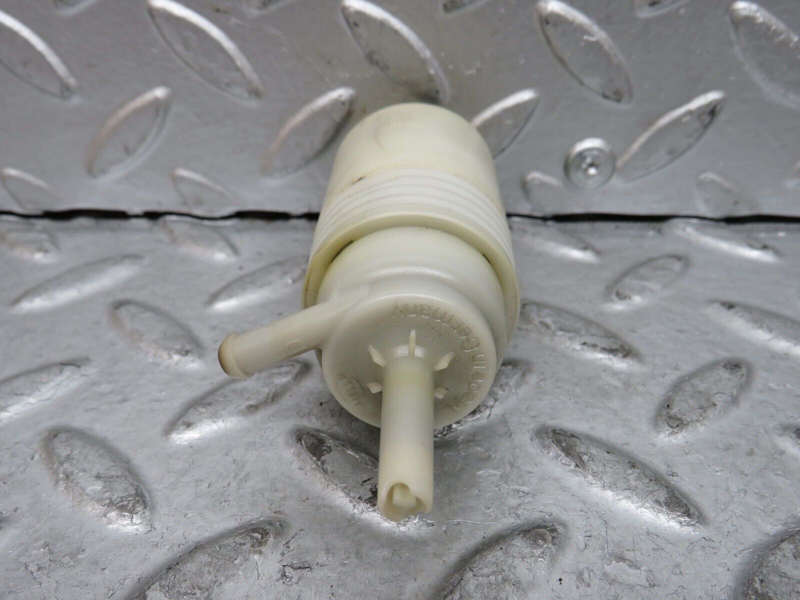 29115 Mercedes-Benz C124 320CE Coupe Windscreen Washer Pump 1248690421