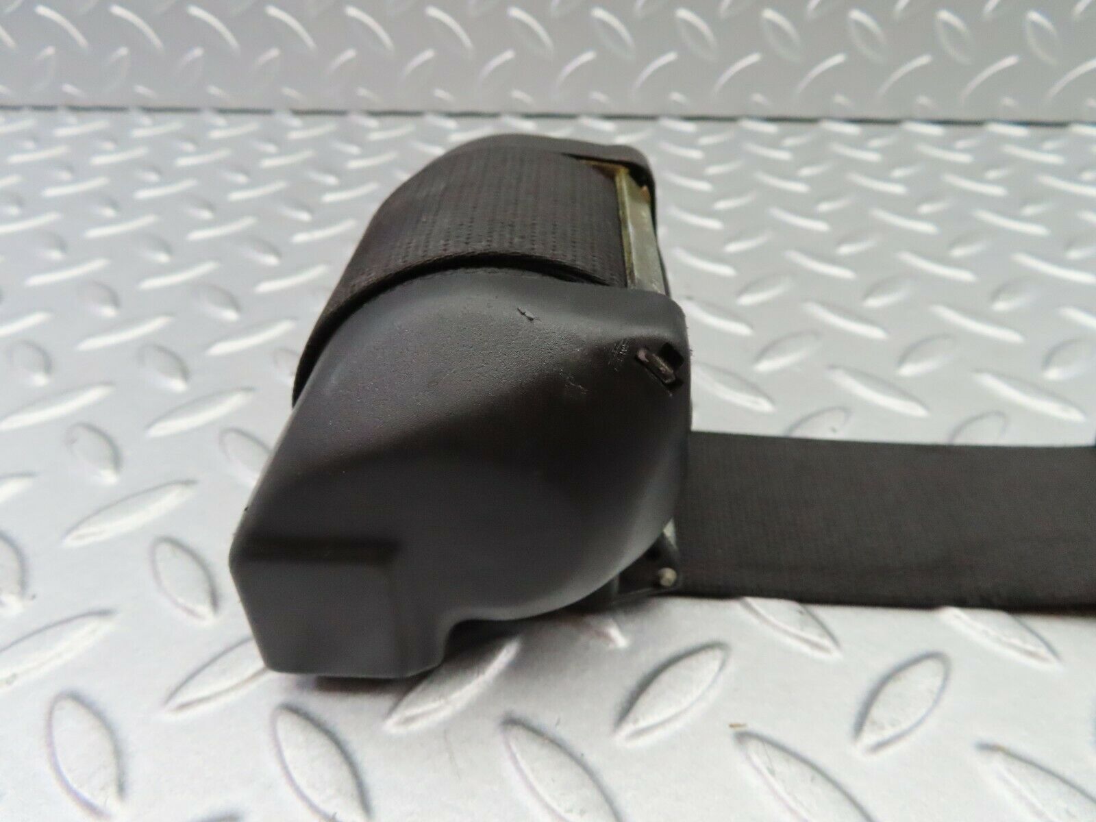 6189 Mercedes-Benz W126 380SE Rear Right Seat Belt 1268600585