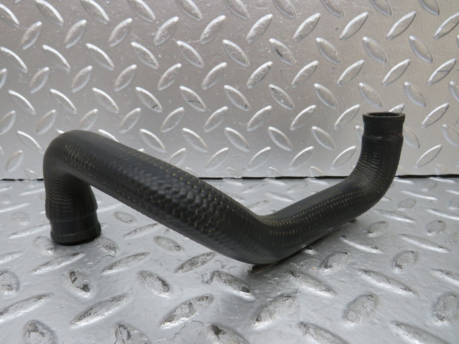 26319 Mercedes-Benz W116 450SE Heater Hose