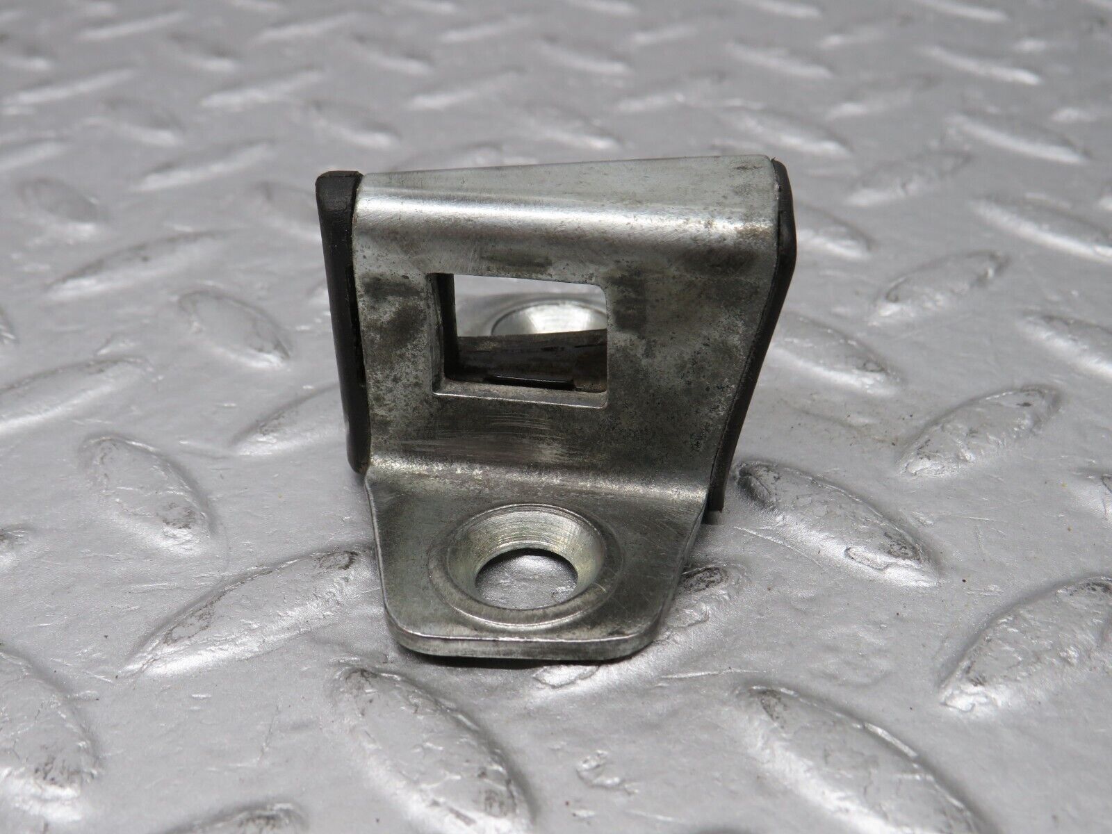 36613 Mercedes-Benz W201 190E 2.0L Door Lock Latch