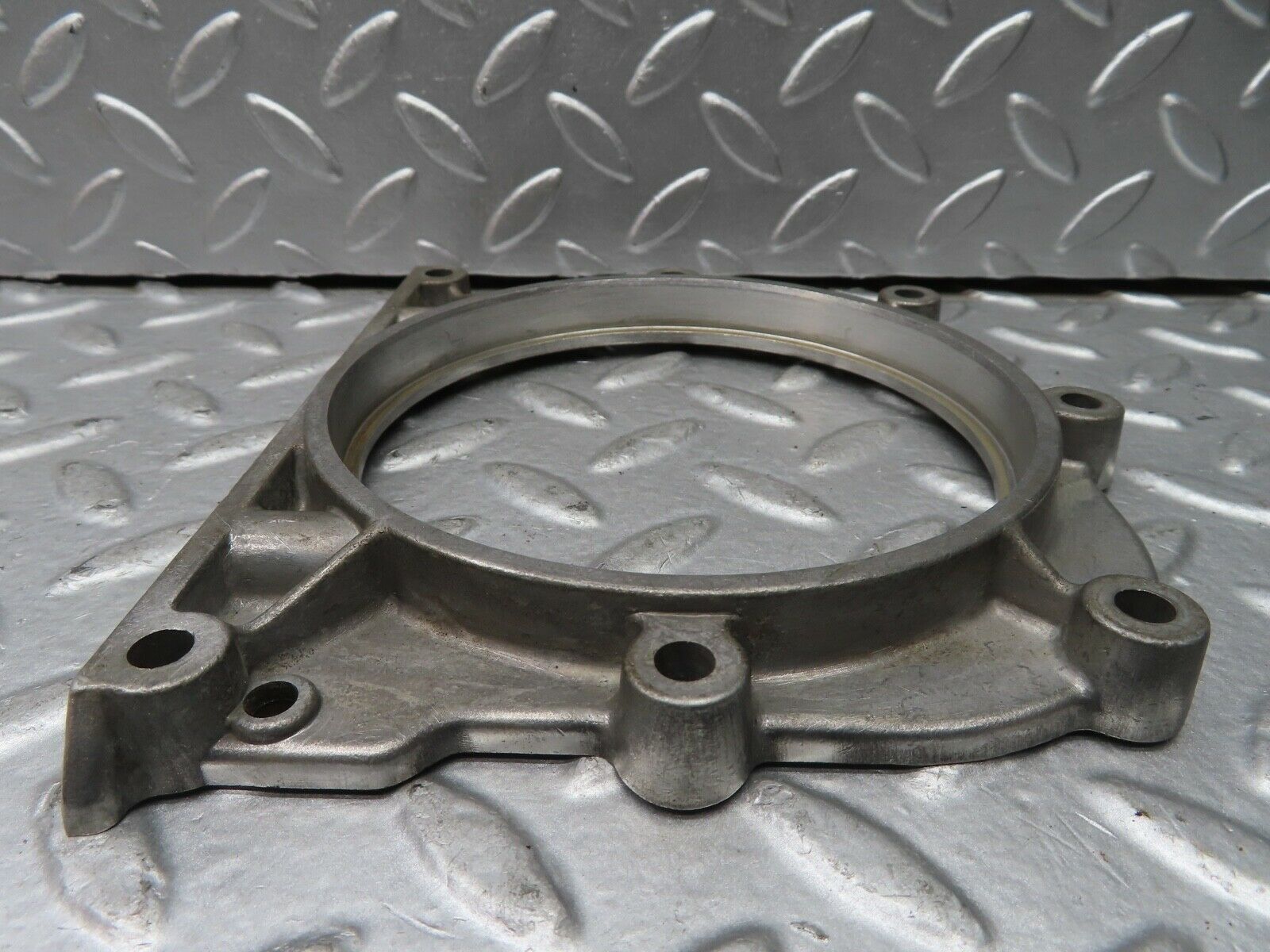 21294 Mercedes-Benz W123 230E Crankshaft Rear Sealing Cover 1020110108