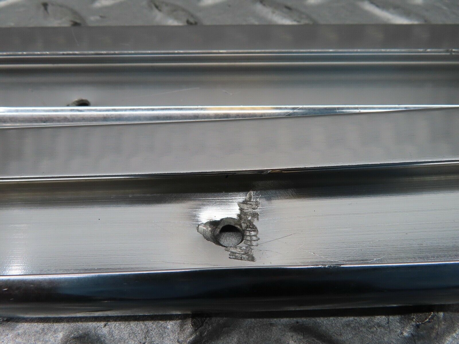 16759 Mercedes-Benz C107 380SLC Roof Chrome Moulding Trim Right Side