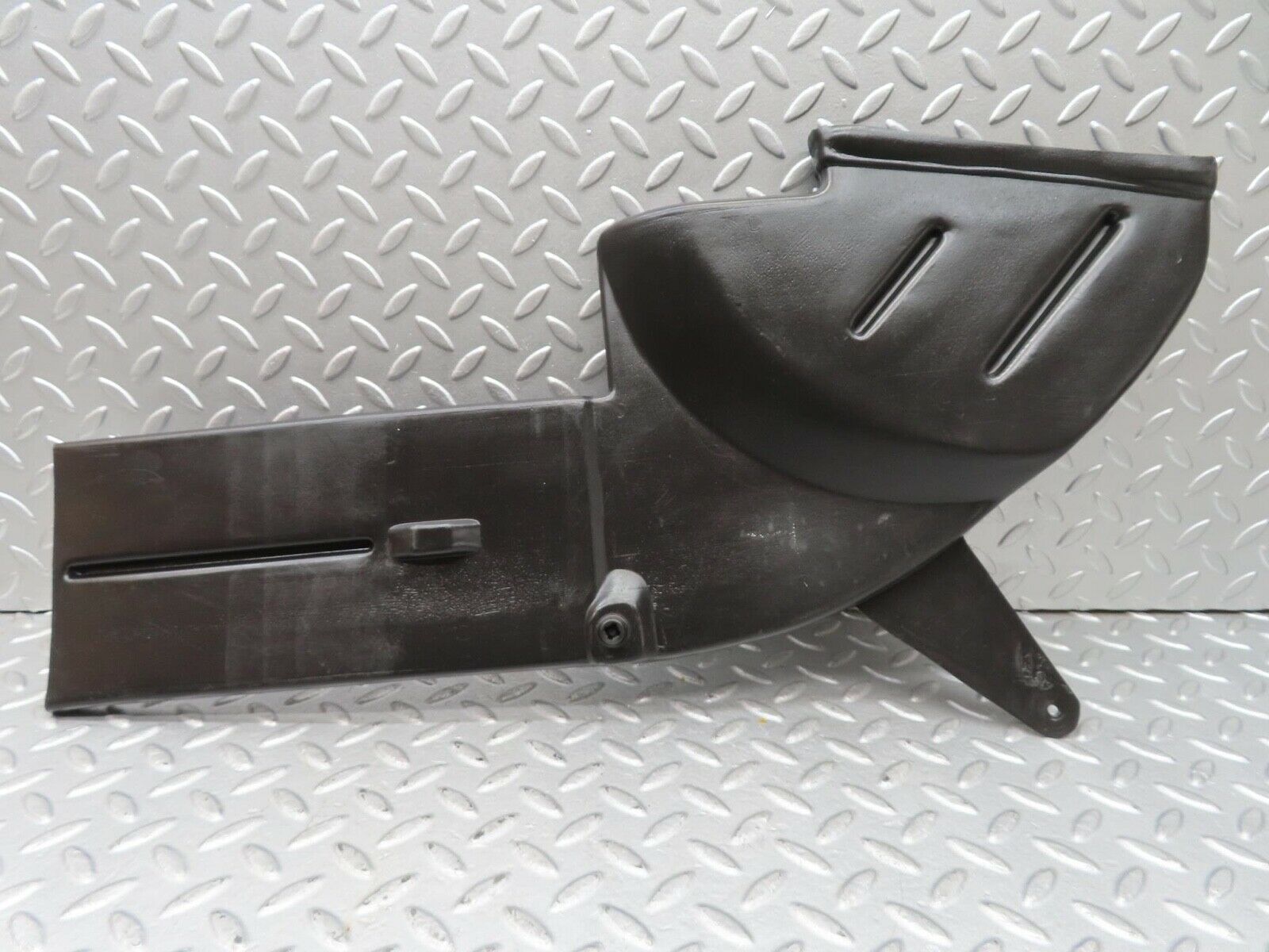 14685 Mercedes-Benz W201 190E Air Duct Heater Ventilation Right Side