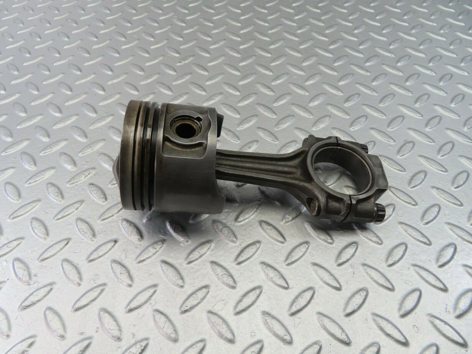 9888 Mercedes-Benz C123 280CE Coupe Piston With Connecting Rod 86.976 mm