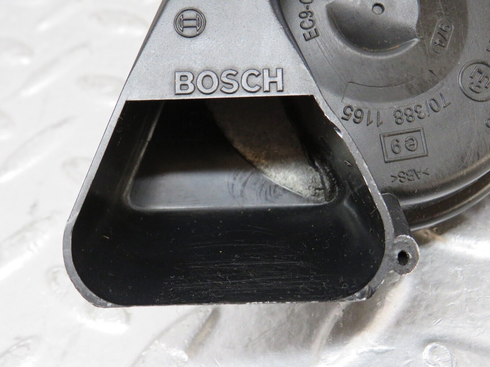 35184 Mercedes-Benz W221 Horn Bosch 70/388 1165