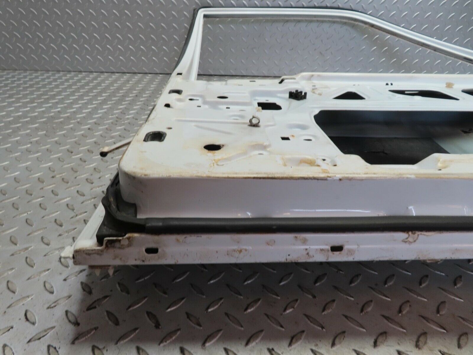 16209 Mercedes-Benz W124 260E Rear Right Door