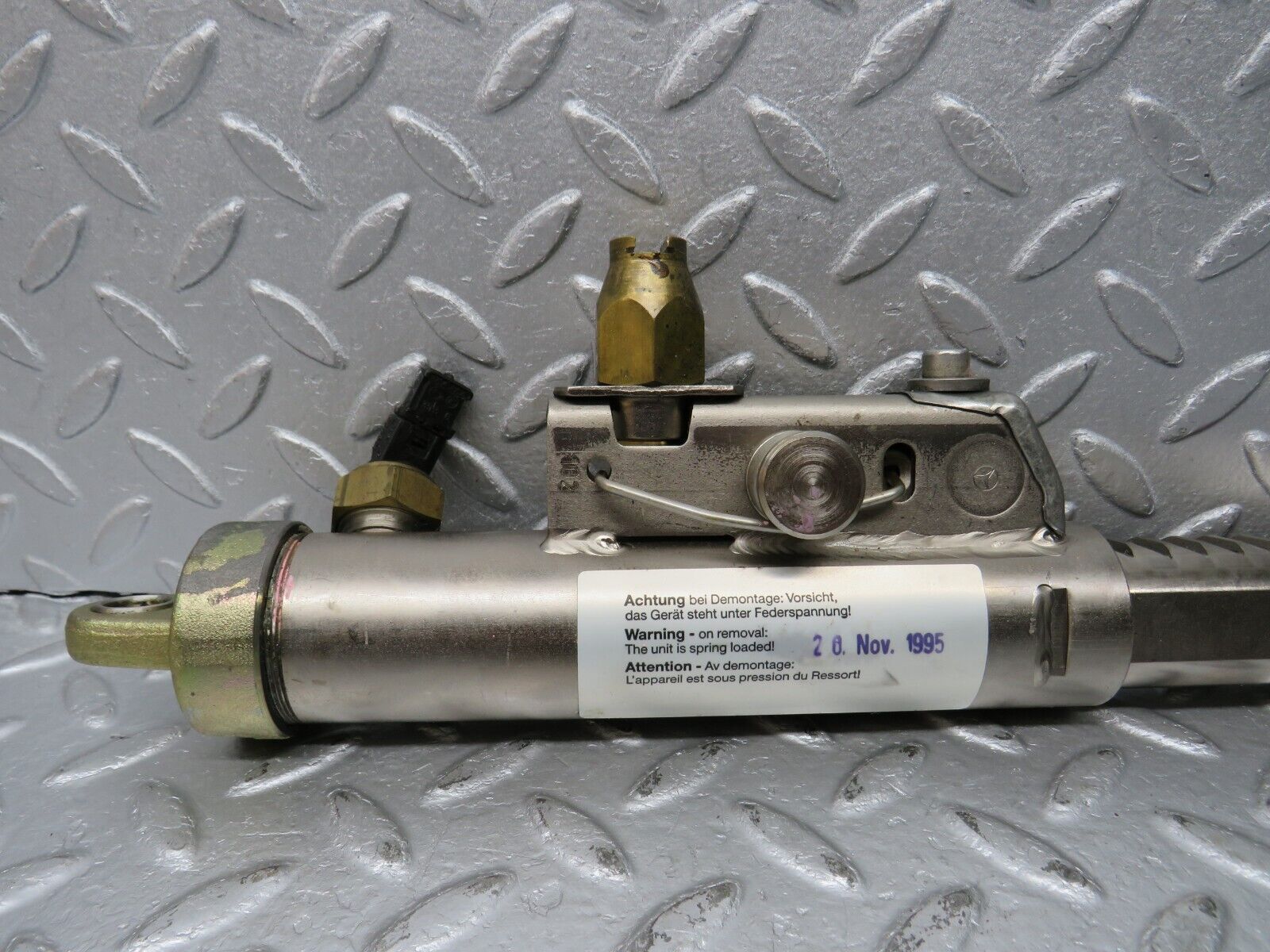 39467 Mercedes-Benz R129 320SL Coupe Roll Bar Hydraulic Cylinder Left 1298600335