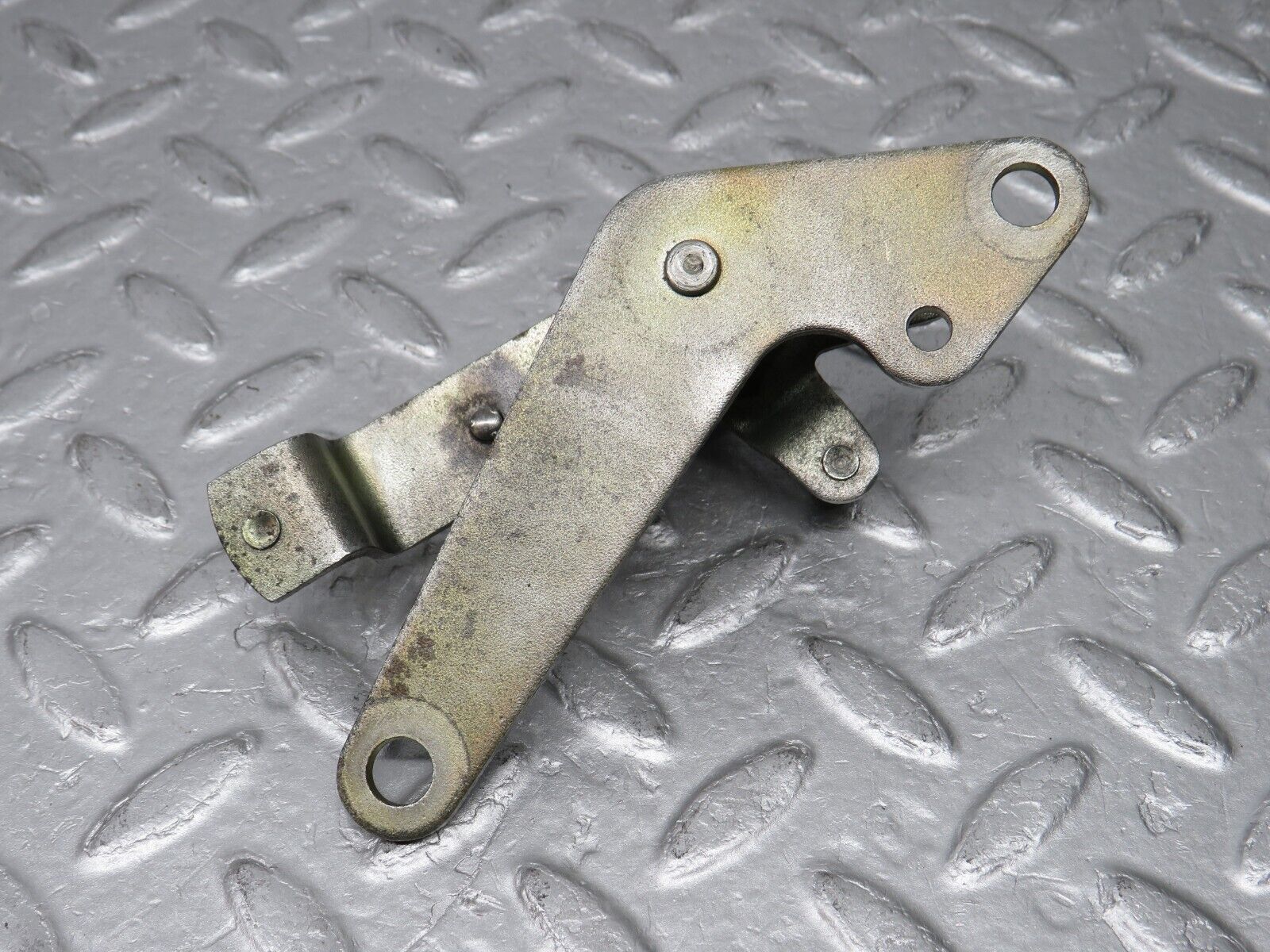 37563 Mercedes-Benz W109 300SEL Throttle Linkage